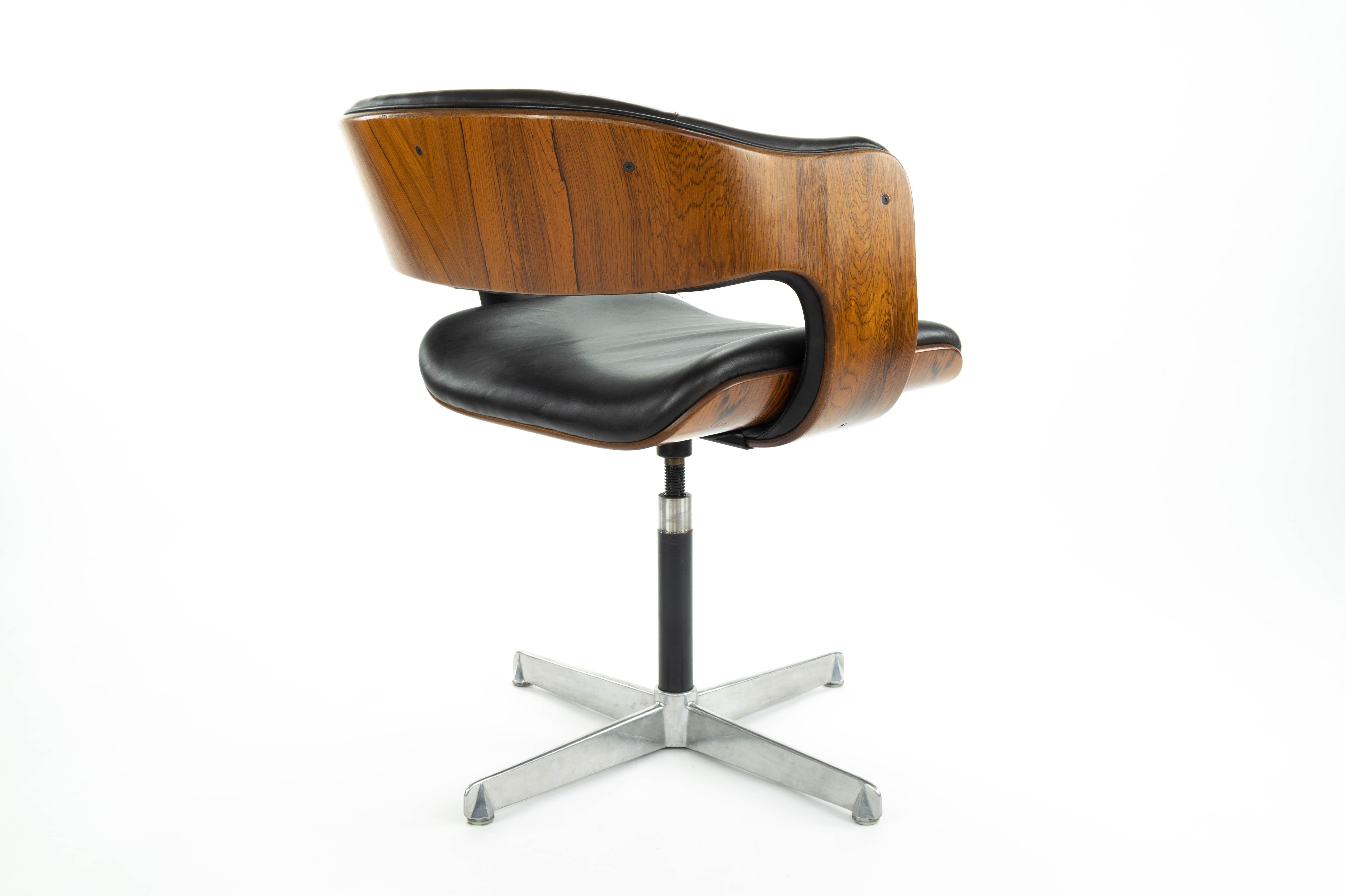 Mid-20th Century Mid-Century Modern Swivel Oxford Chair by Martin Grierson for Arflex, Spain 1963