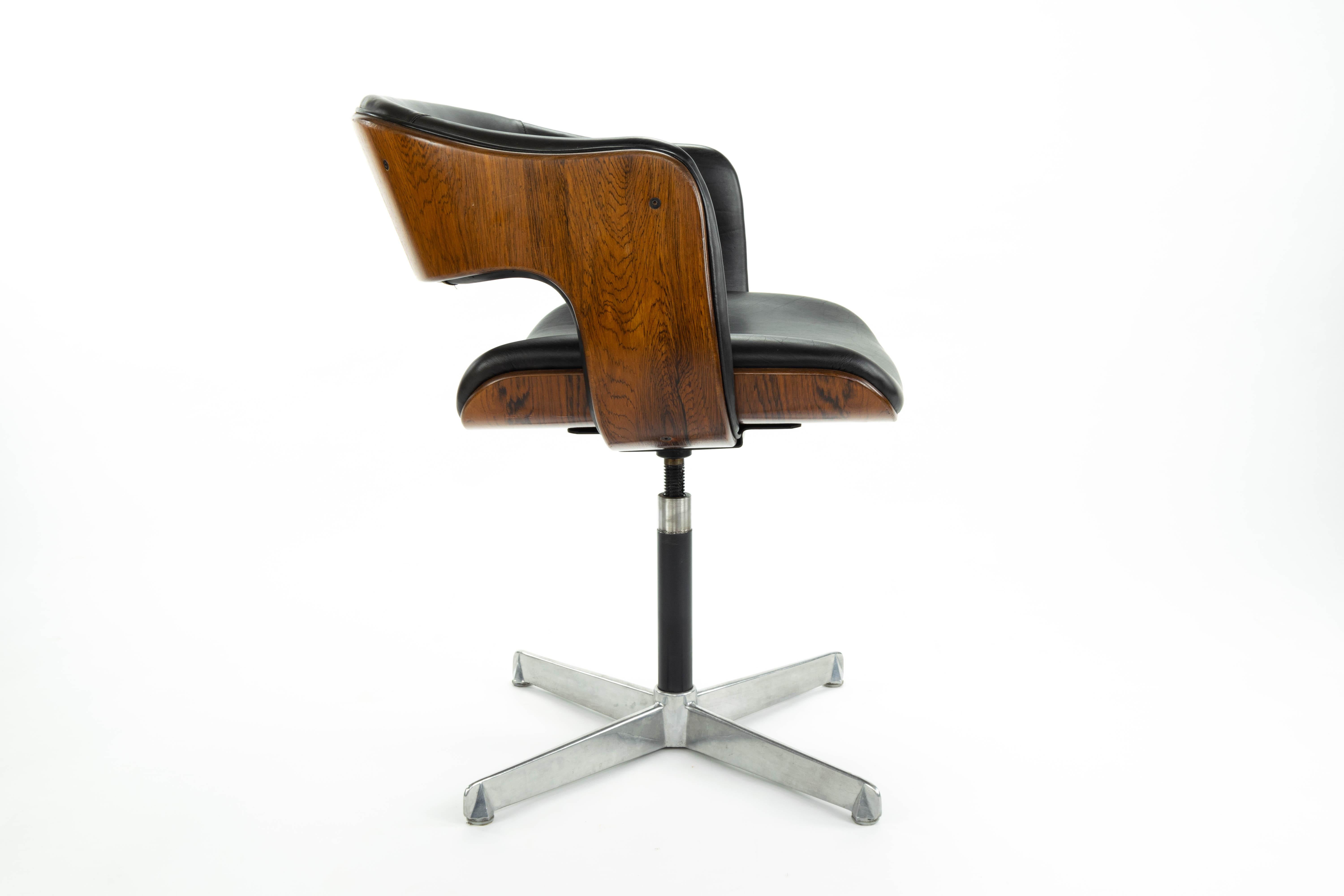 Steel Mid-Century Modern Swivel Oxford Chair by Martin Grierson for Arflex, Spain 1963