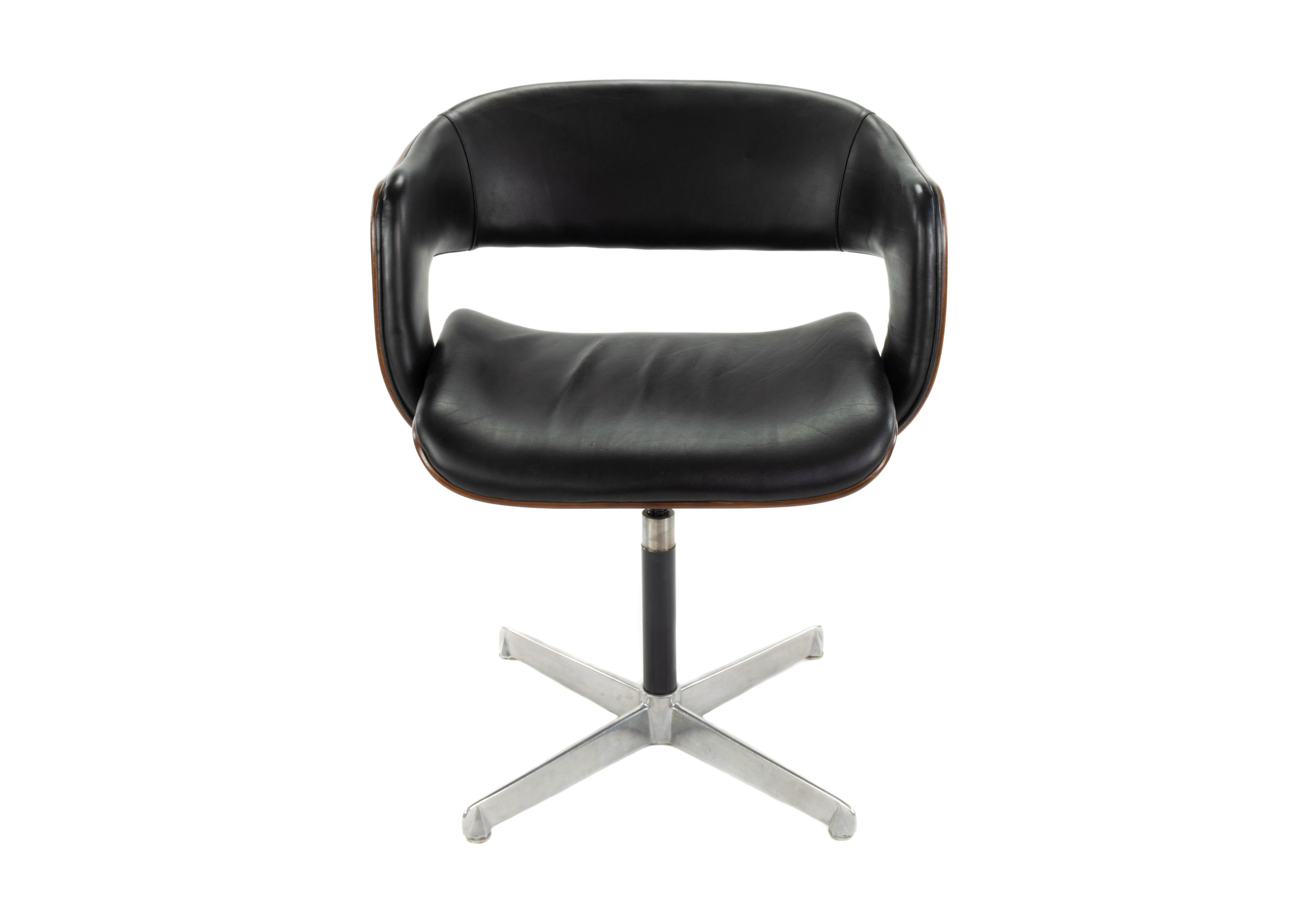 Mid-Century Modern Swivel Oxford Chair by Martin Grierson for Arflex, Spain 1963 1