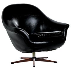 Mid-Century Modern Swivel Pod Chair with Rosewood Base by Burris