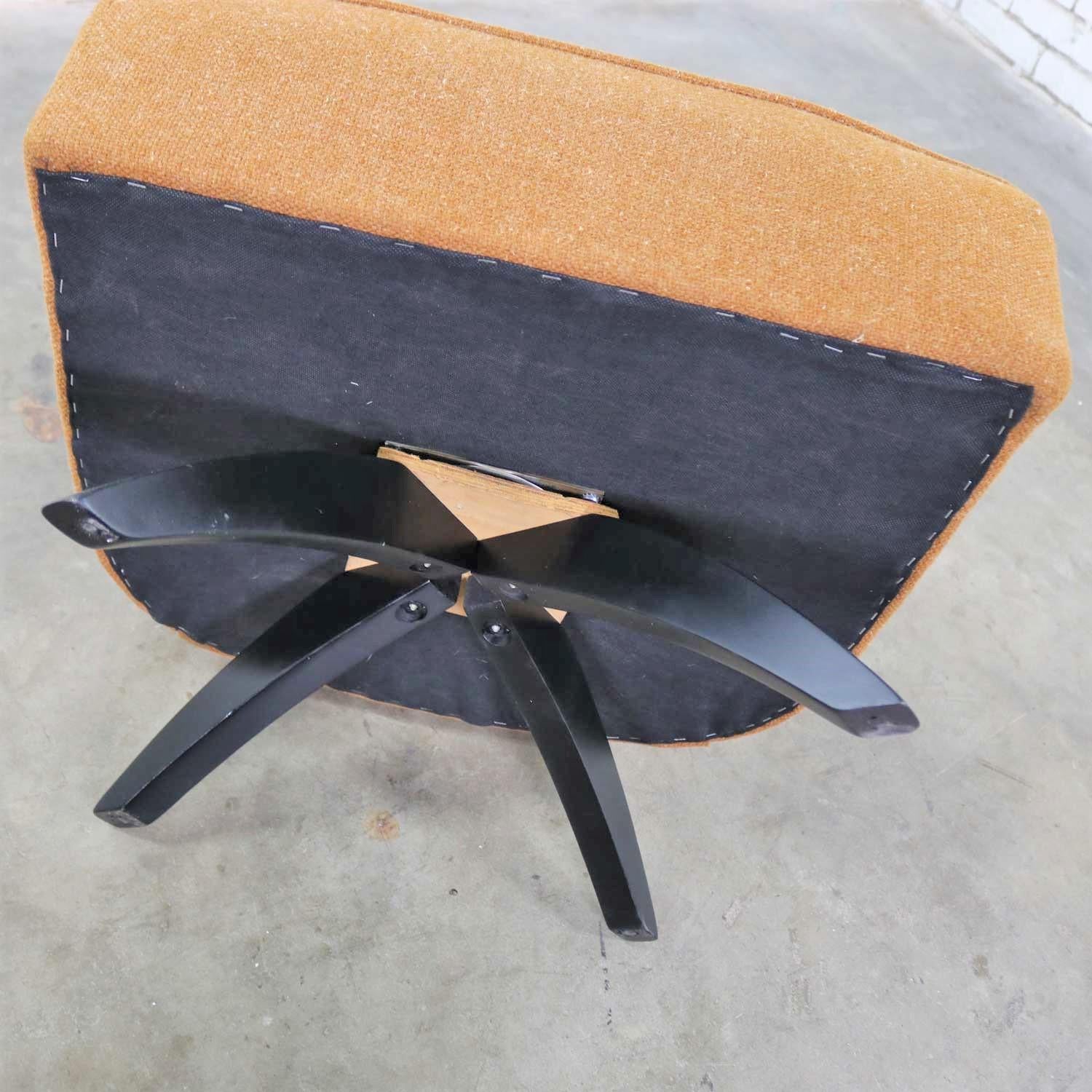 Mid-Century Modern Swivel Slipper Chair Attributed to Kroehler Manufacturing 3