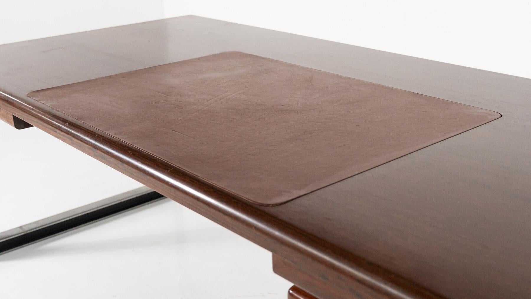 Mid-Century Modern T333 Desk by Oslvado Borsani and Eugenio Gerli for Tecno 2