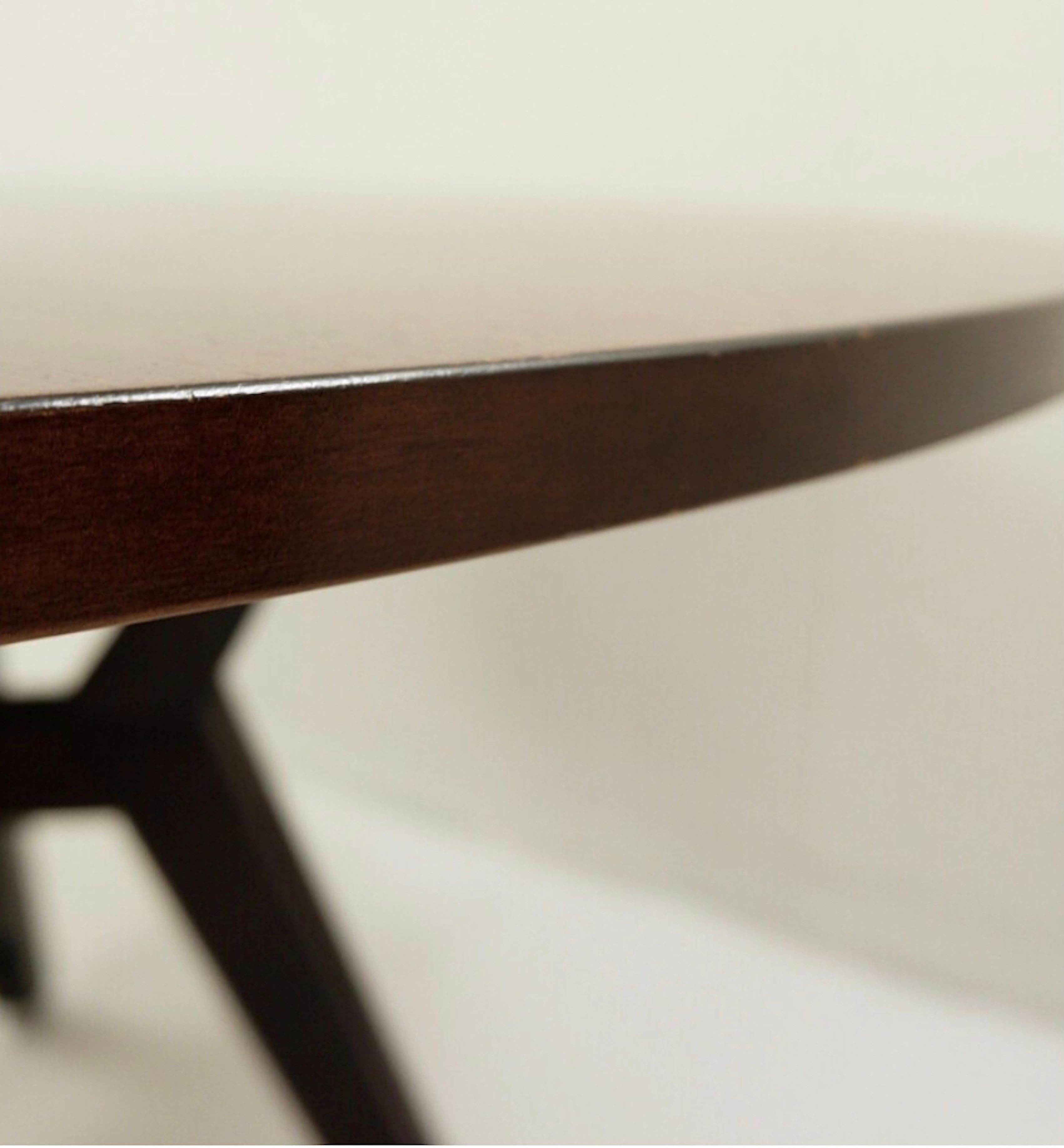 Mid-Century Modern Table moderne du milieu du siècle dernier par Ico Parisi en bois et métal - Italie années 1960 en vente