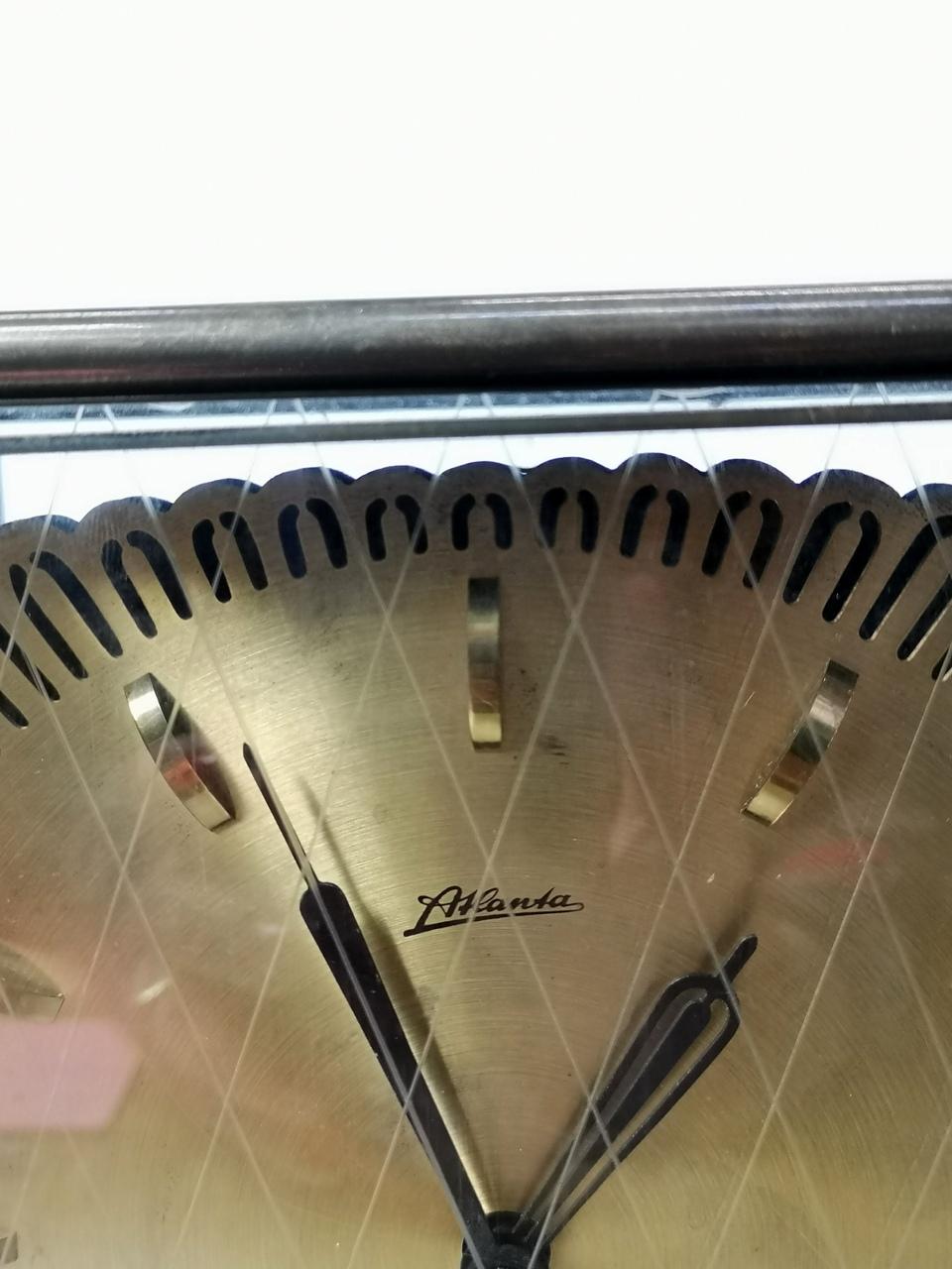 Mid-Century Modern Table Clock, by Atlanta, 1950s For Sale 10