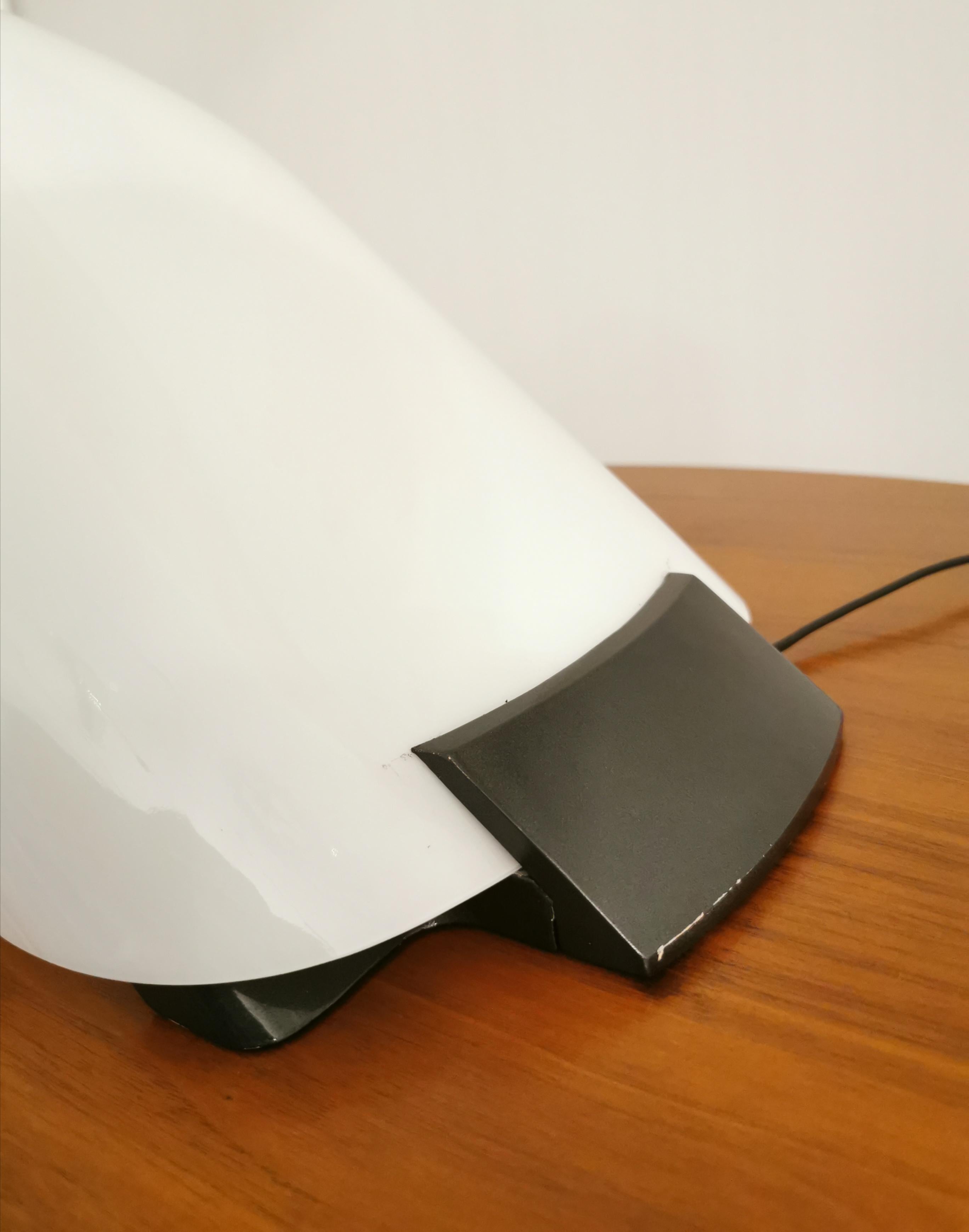 Lampada da tavolo Leucos in vetro di Murano Midcentury Modern Design italiano anni '80 10