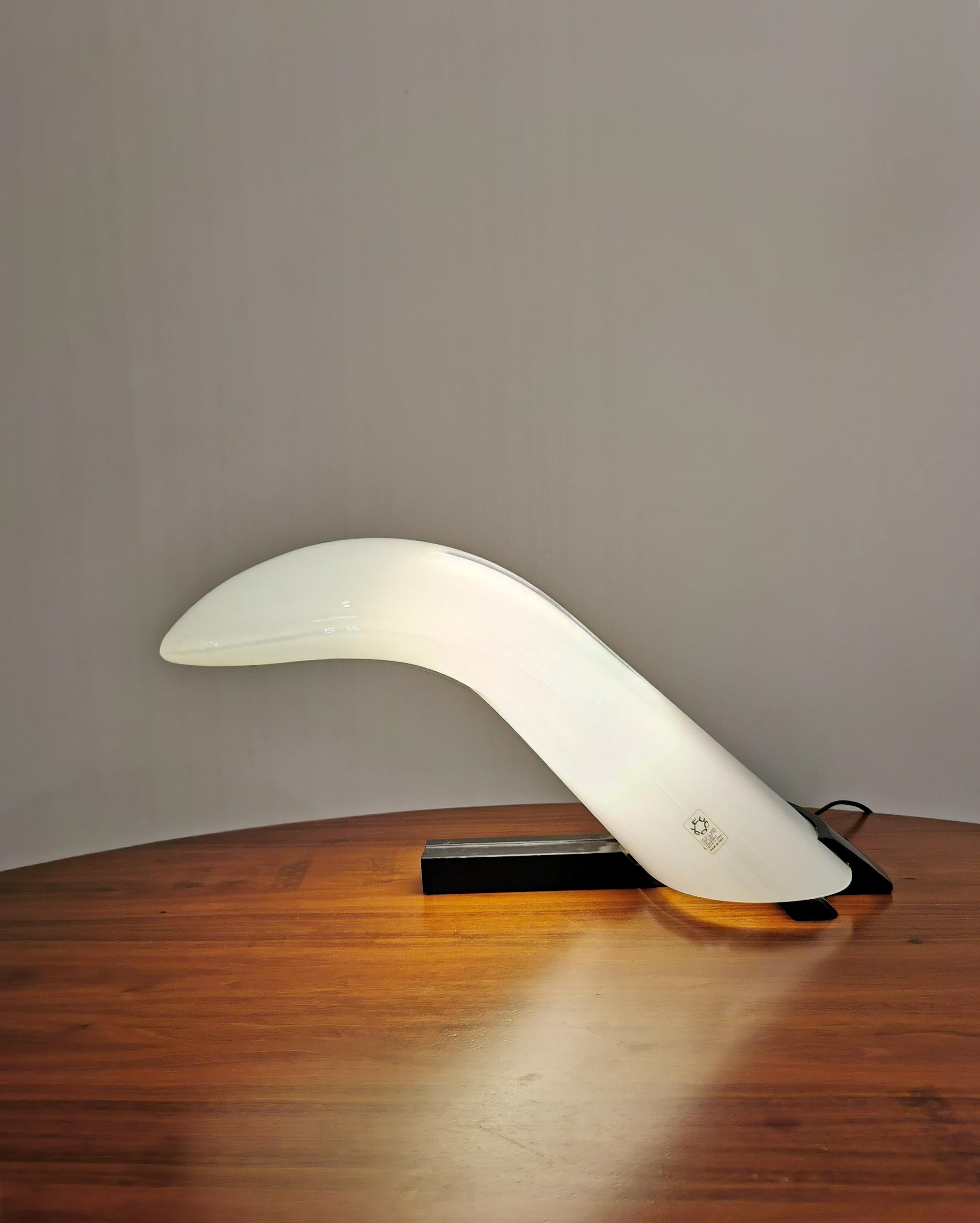  Table Desk Lamp Leucos Murano Glass Midcentury Modern Italian Design 1980s In Good Condition For Sale In Palermo, IT