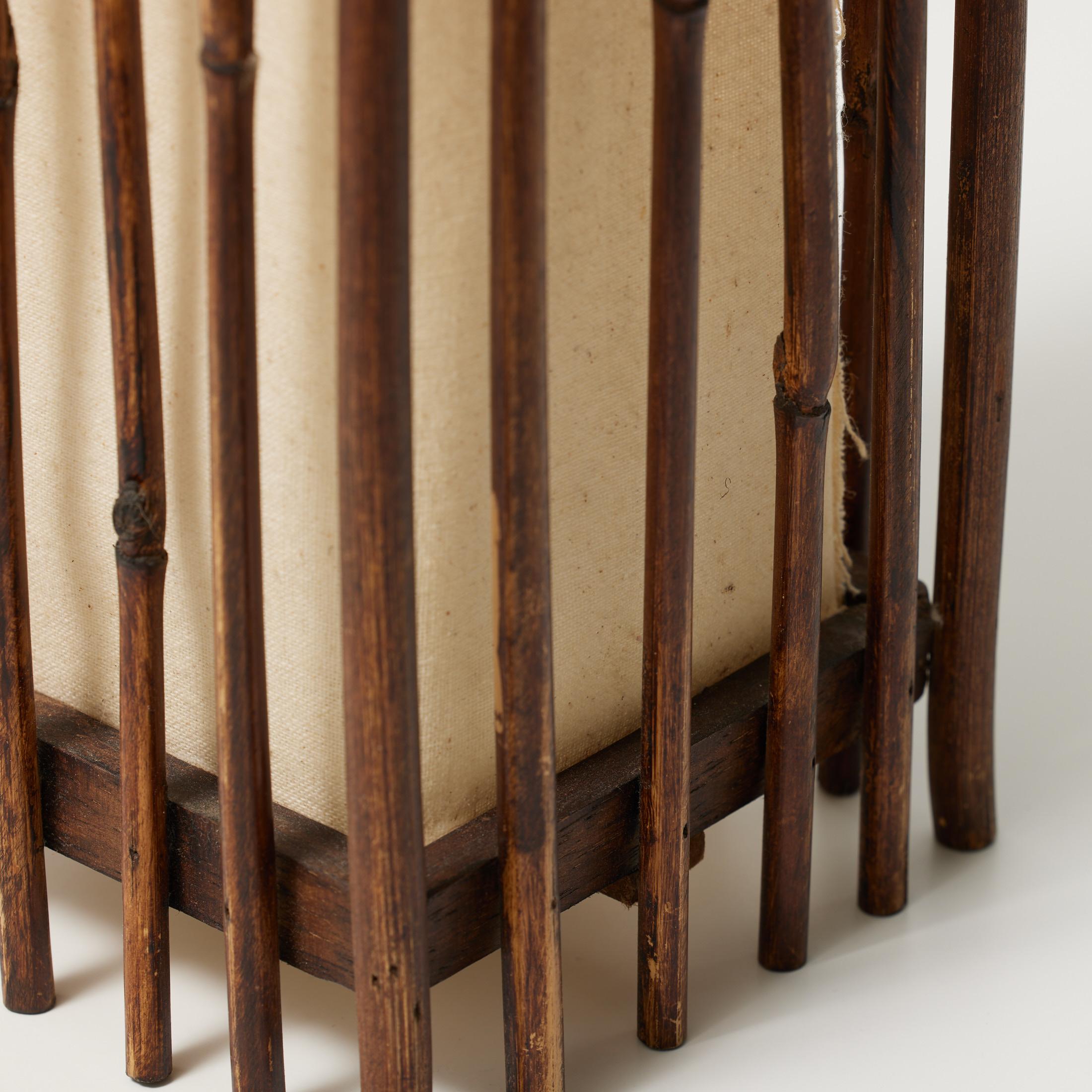 Mid-Century Modern Table Lamp – Bamboo and Linen, Circa 1950 For Sale 5