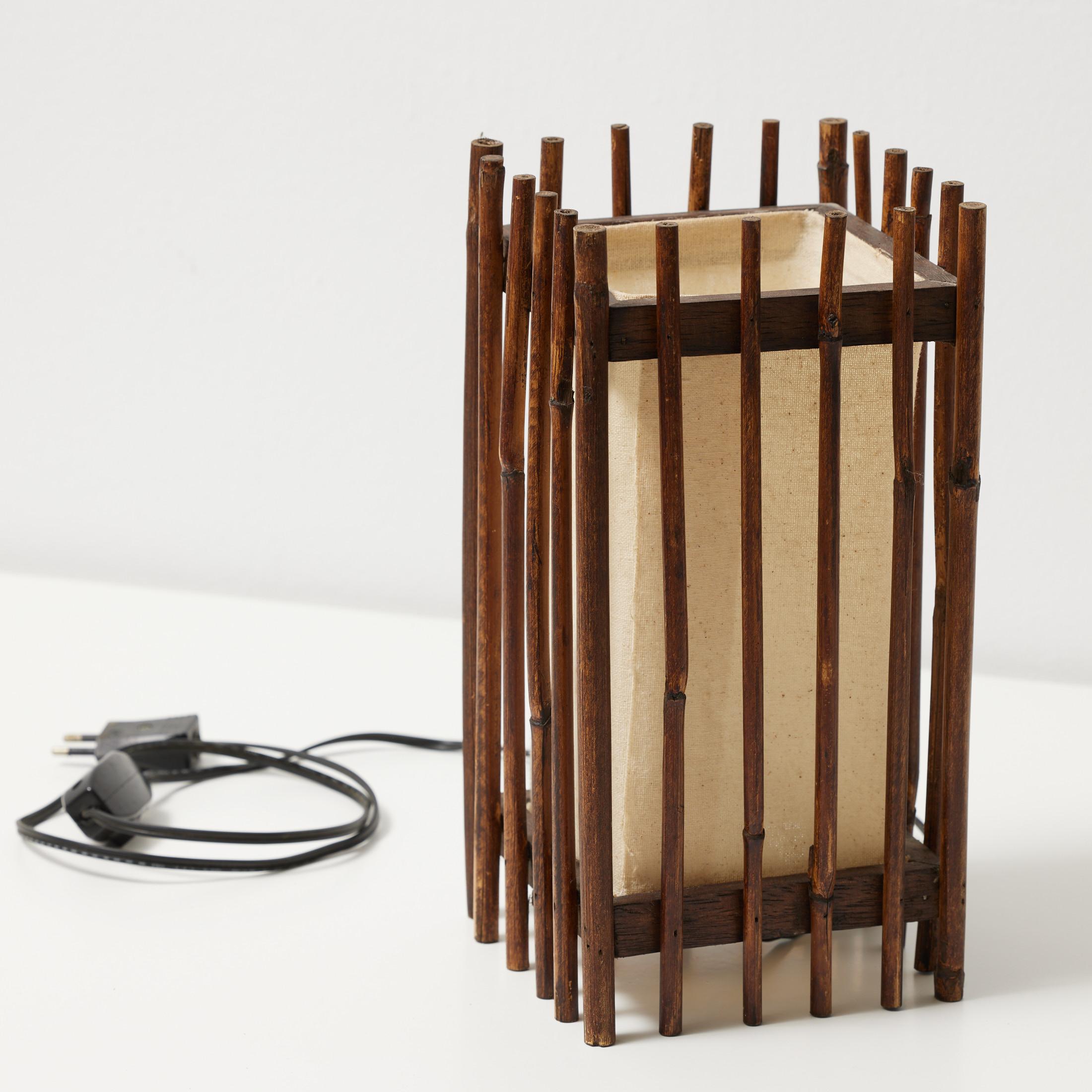 Mid-Century Modern Table Lamp – Bamboo and Linen, Circa 1950 For Sale 8