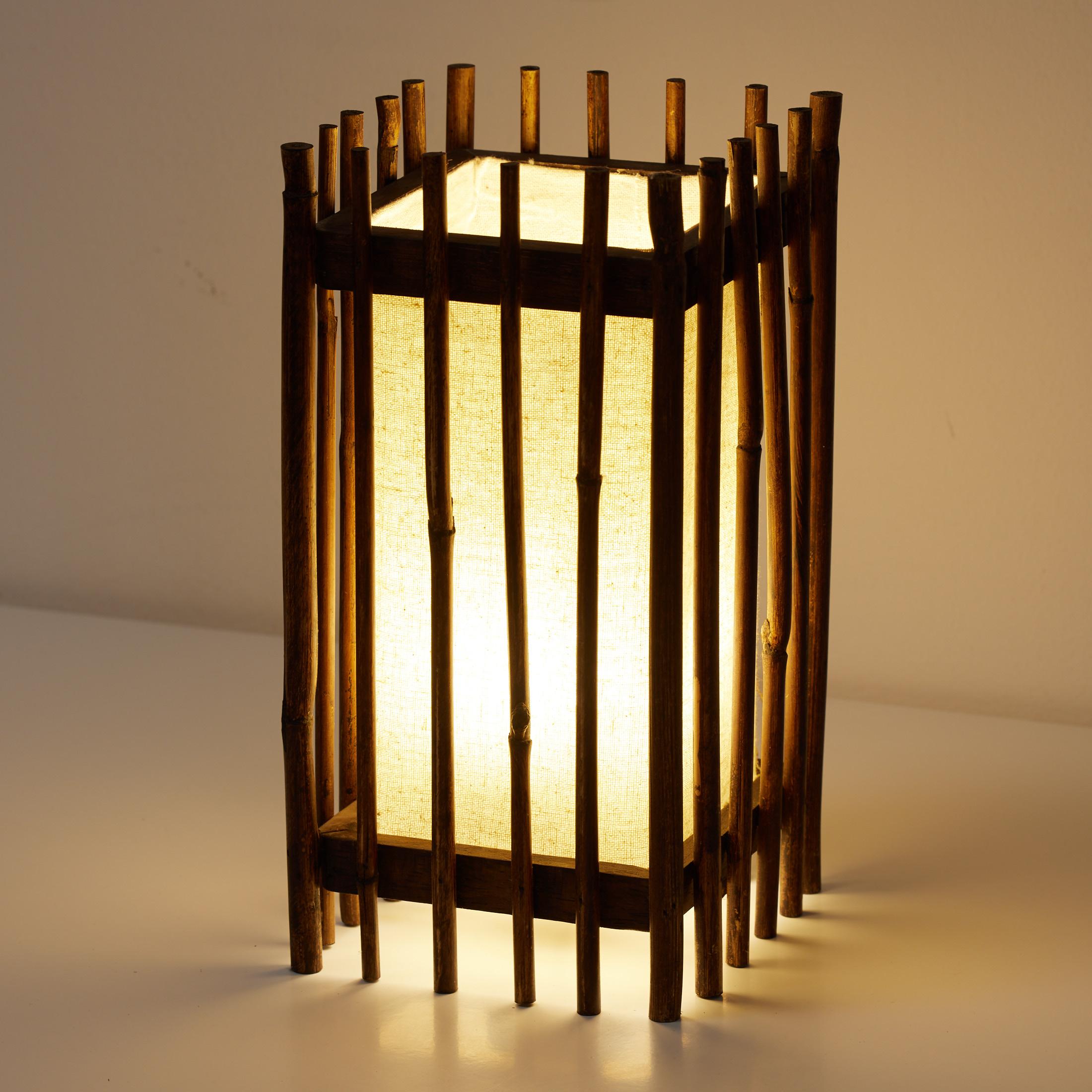 Mid-Century Modern Table Lamp – Bamboo and Linen, Circa 1950 For Sale 11