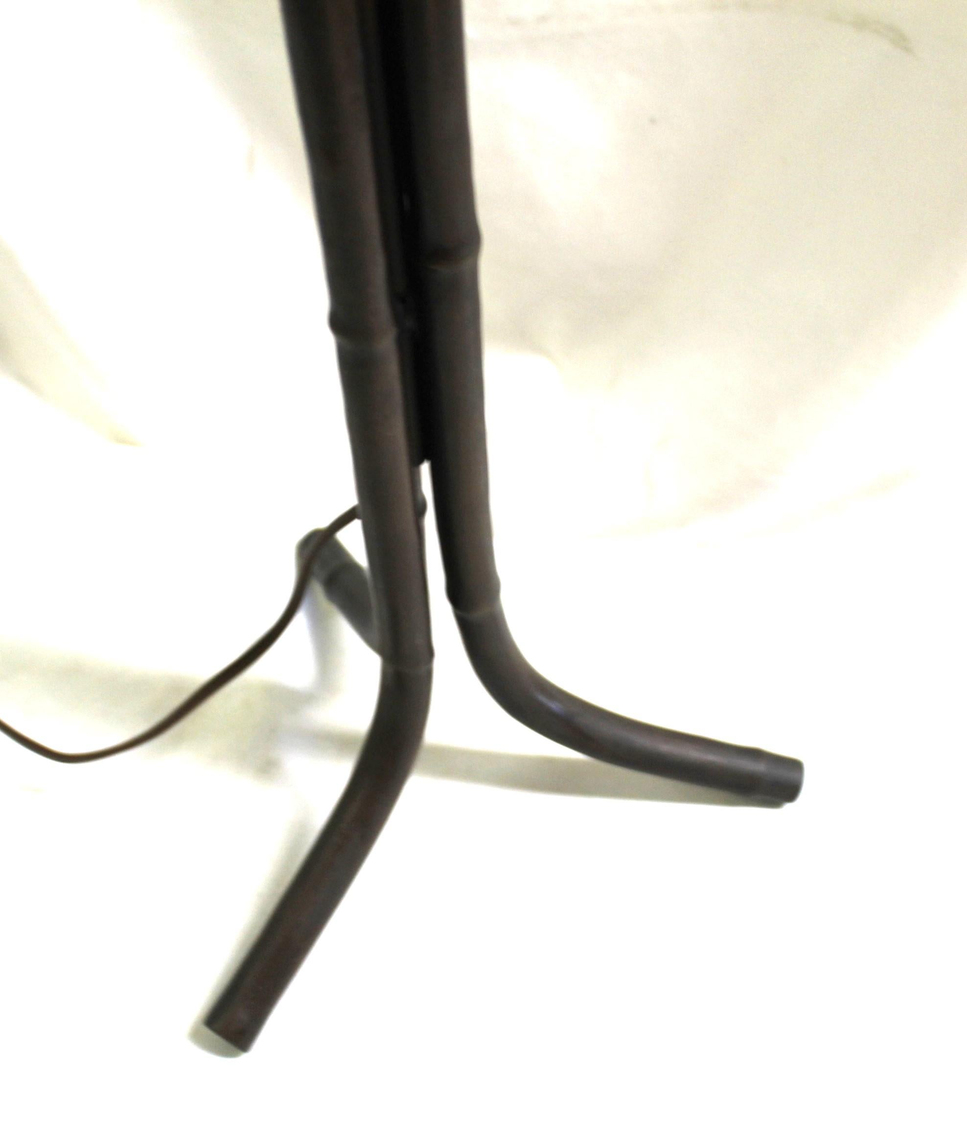 Américain Lampe de bureau mi-siècle moderne en bronze, design bambou en vente