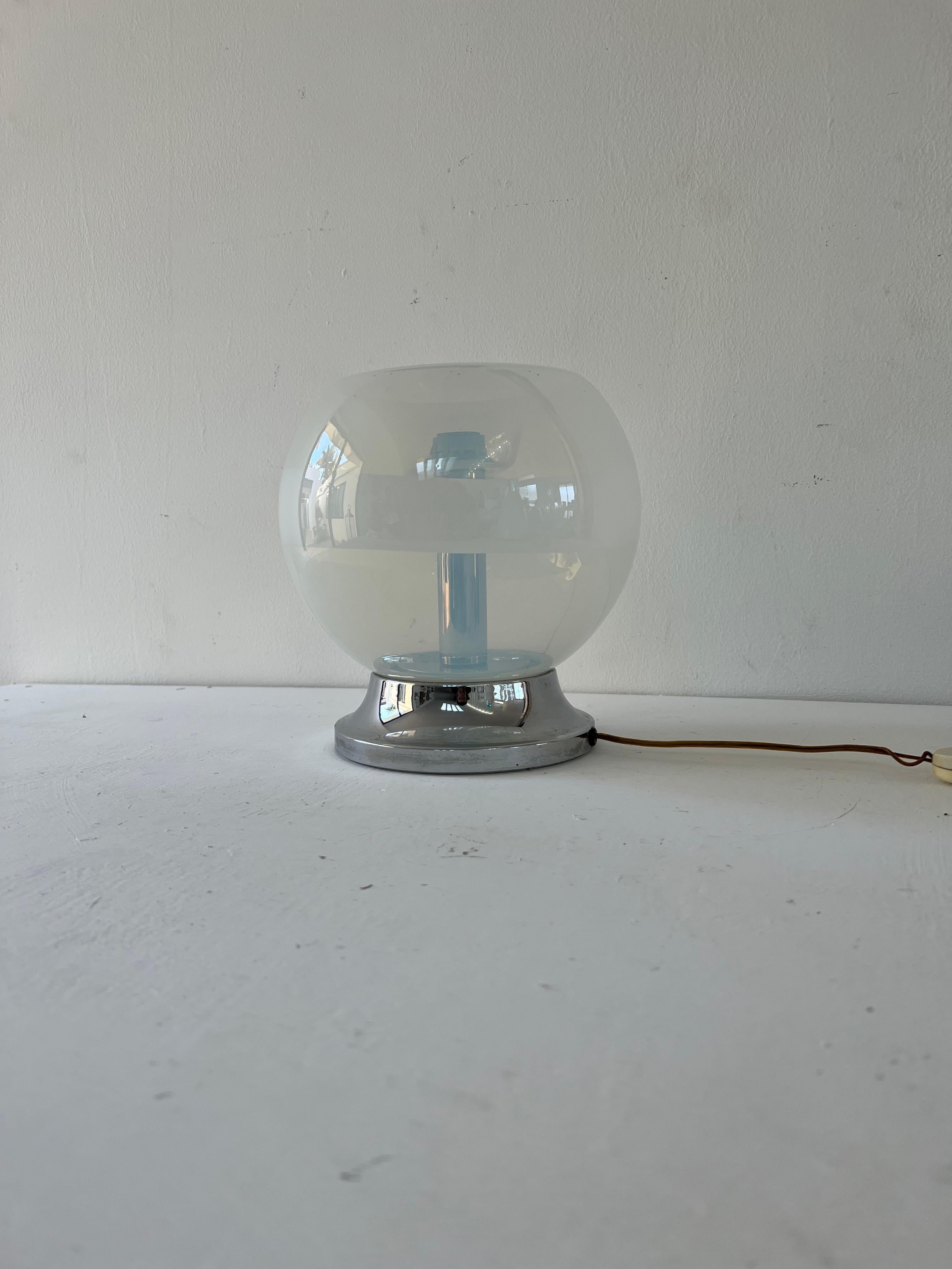 Lámpara de mesa moderna de mediados de siglo de Carlo Nason para Mazzega en cristal de Murano Hecho a mano en venta