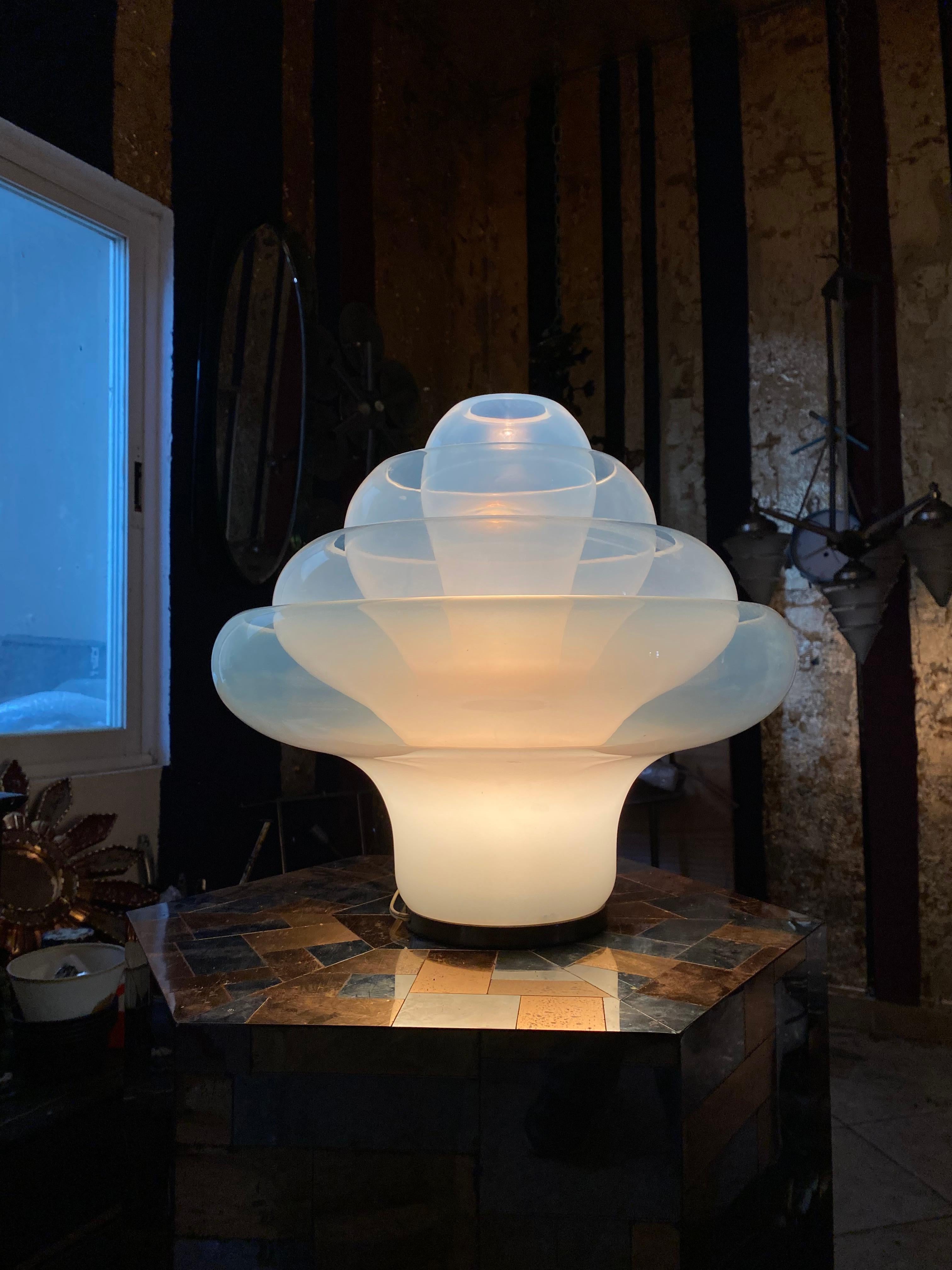 Space Age table lamp by Mazzega, designed by Carlo Nason, circa 1960, in opalescent blown Murano glass
Consists of four separate pieces stacked together.
Priced individually.