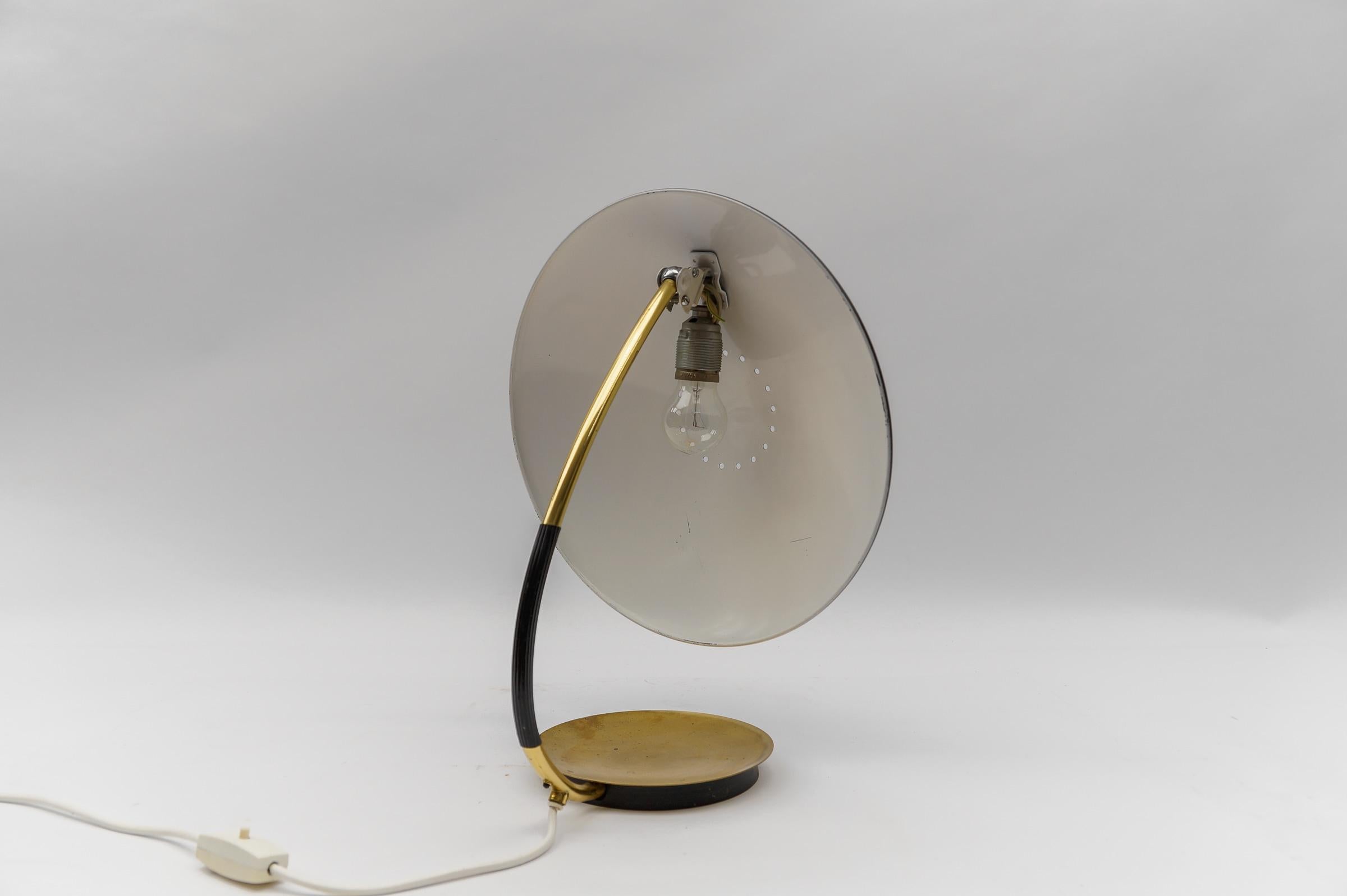 Moderne Tischlampe aus der Mitte des Jahrhunderts von Kaiser Leuchten, 1950er Jahre, Deutschland im Angebot 12