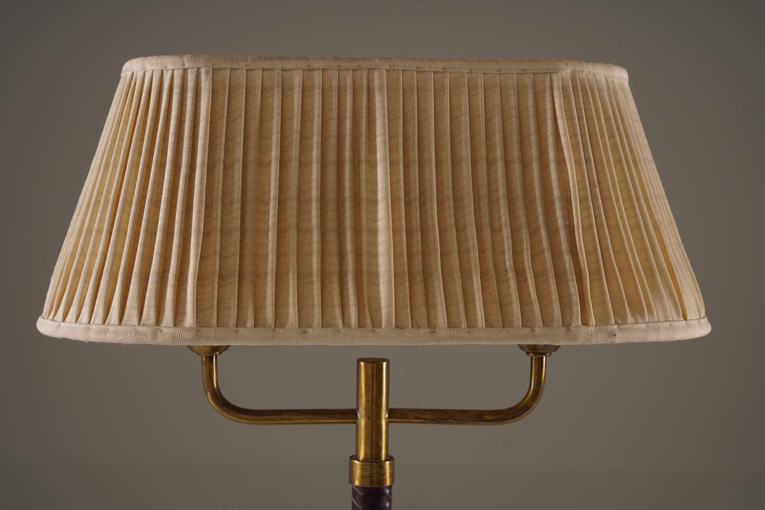 Lámpara de mesa Mid Century Modern de Karlskrona Lampfabrik Escandinavo moderno en venta