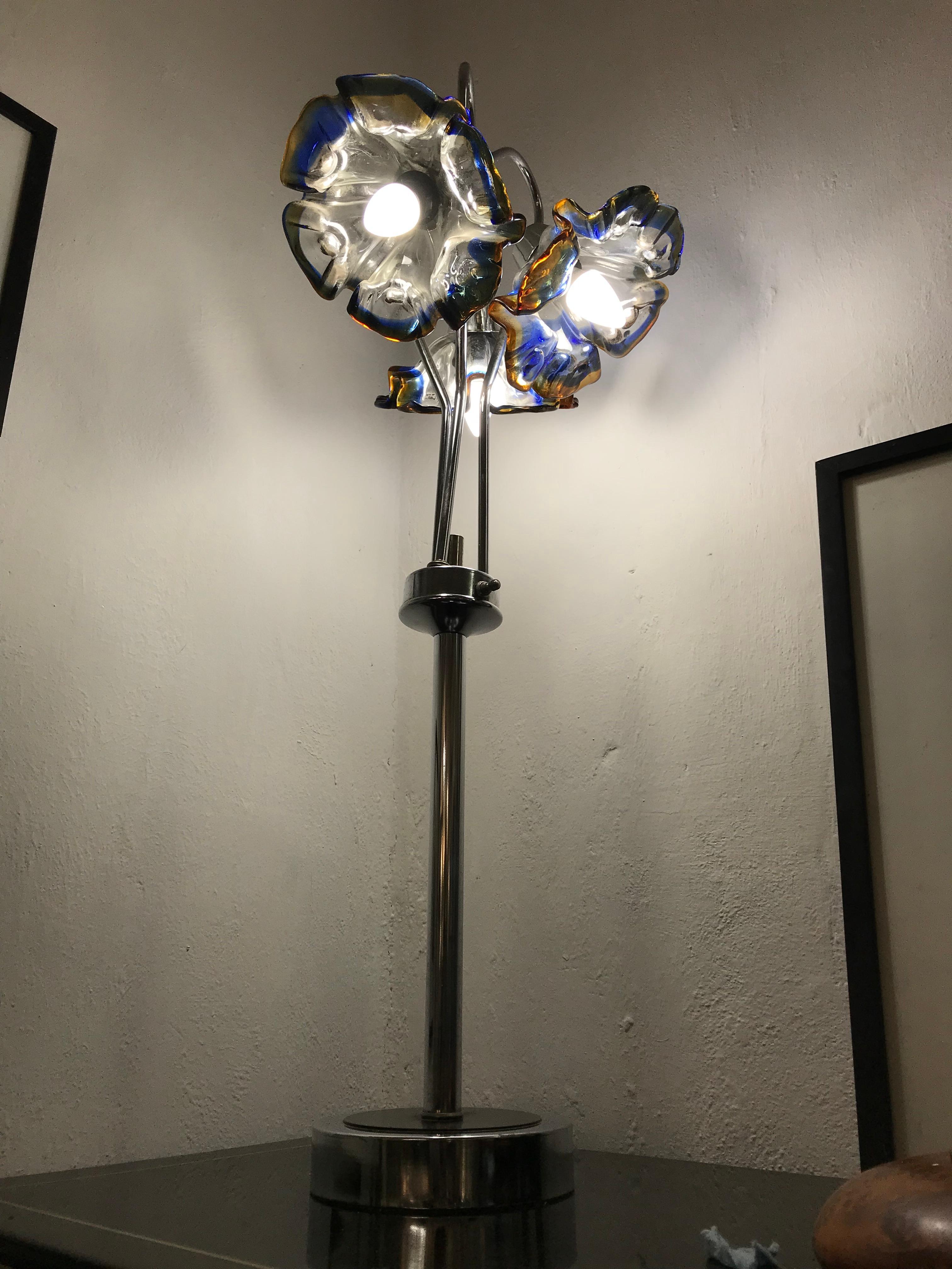 Mid-Century Modern Table Lamp by Mazzega in Murano Glass and Chrome, circa 1970 For Sale 2