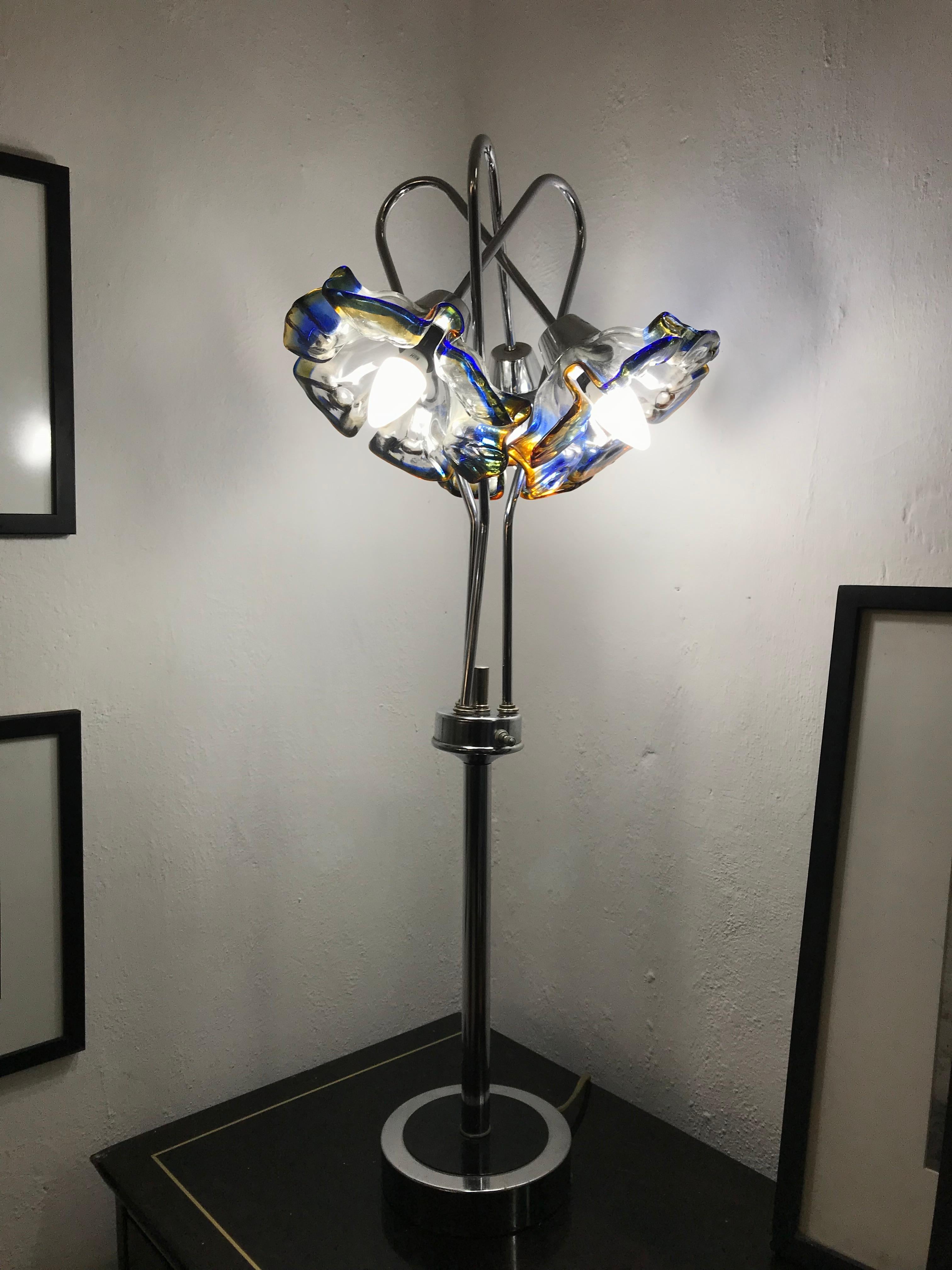 Mid-Century Modern Table Lamp by Mazzega in Murano Glass and Chrome, circa 1970 For Sale 3