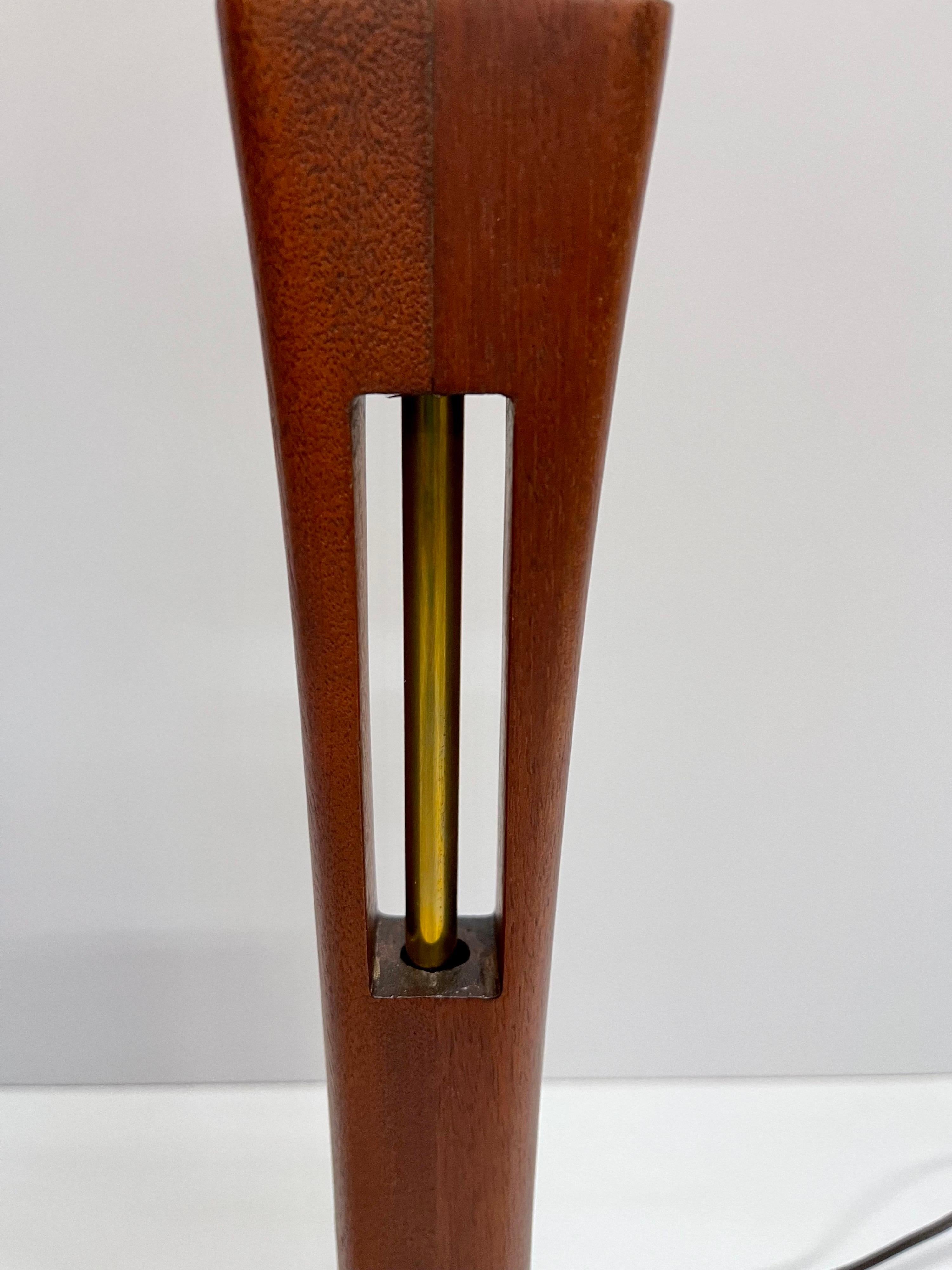 Mid-20th Century Mid-Century Modern Table Lamp by Muebles Toluxsena, Mexico 1960 For Sale