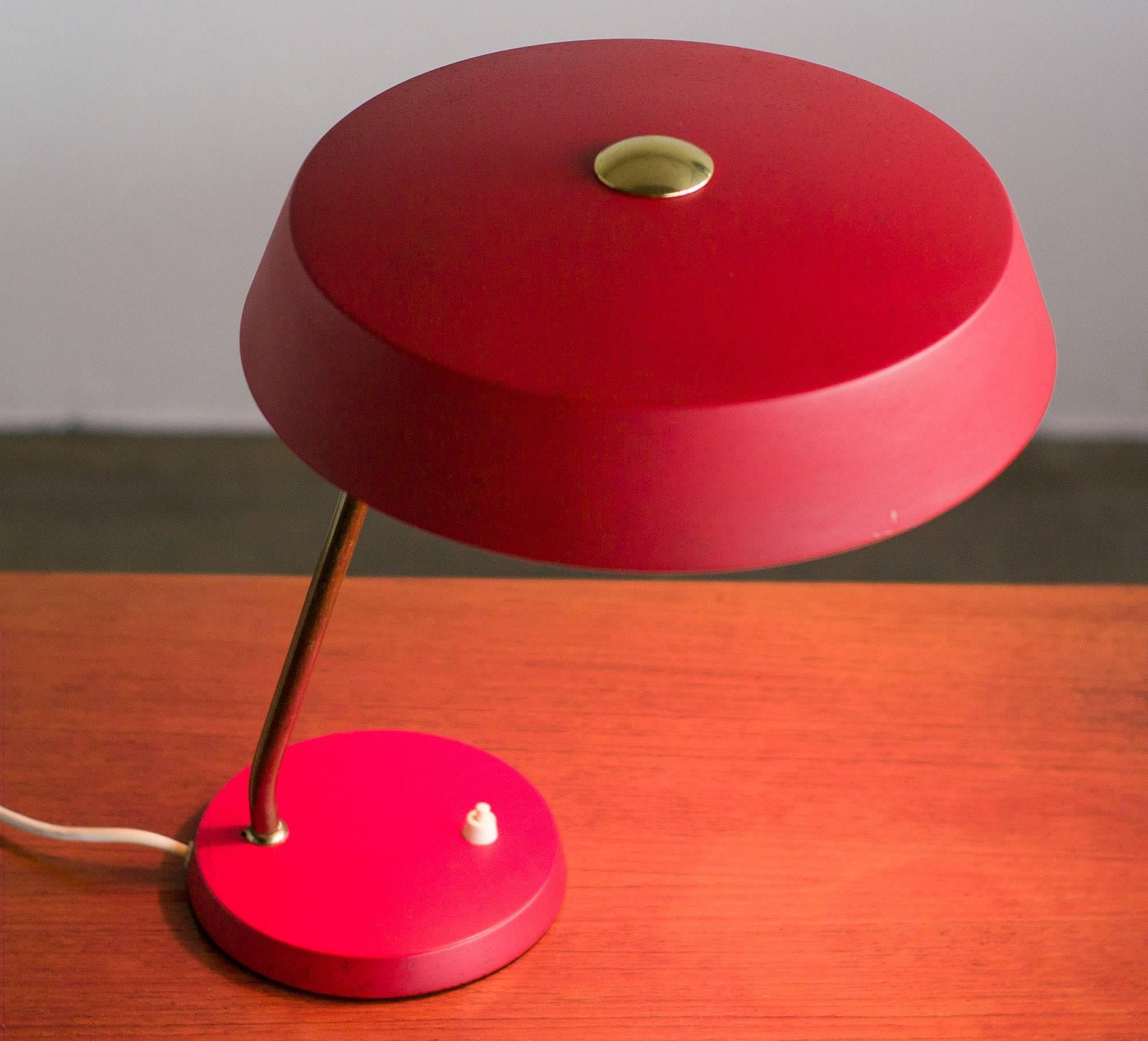 Dutch Mid-Century Modern Table Lamp by Phillips