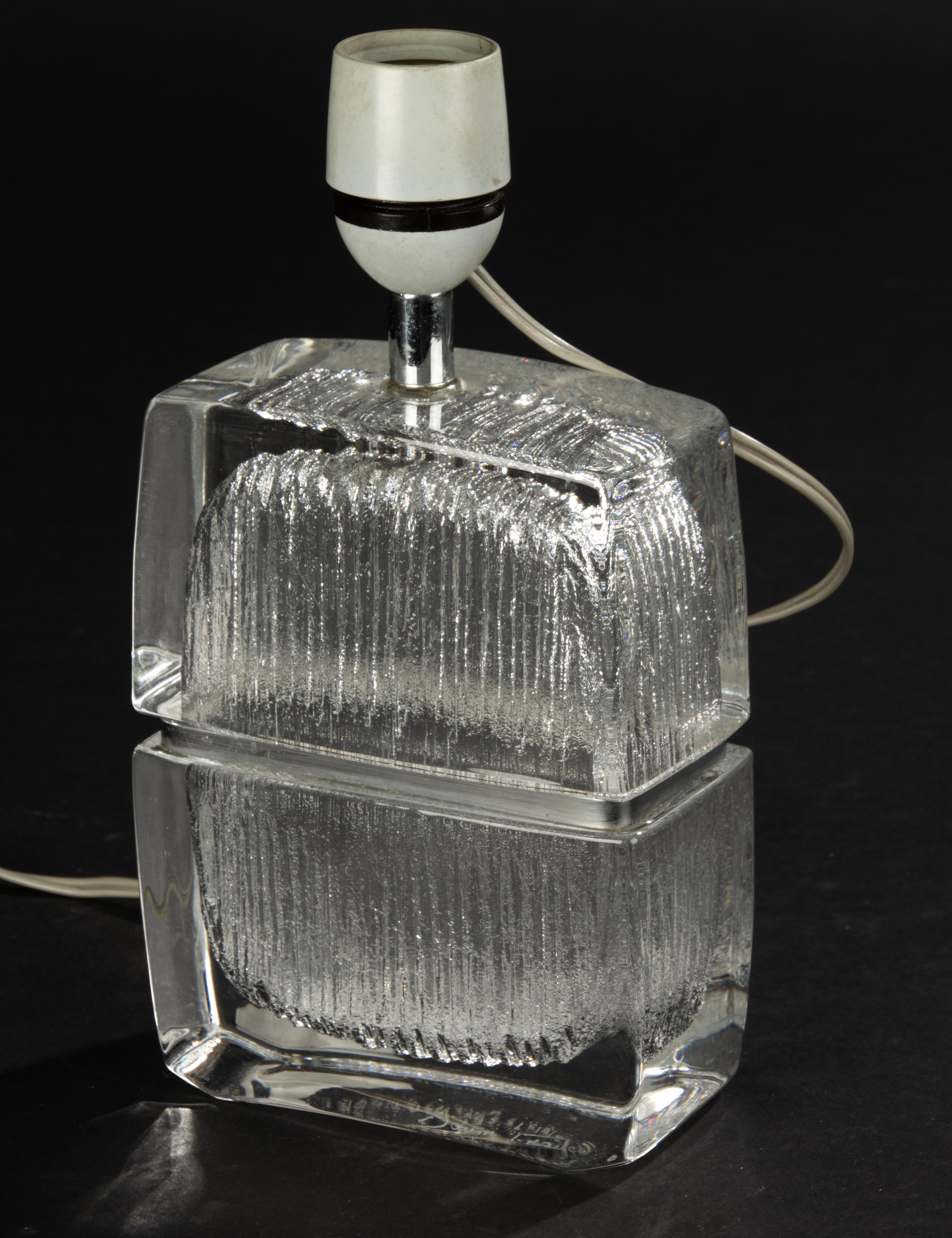 Mid Century Modern Table Lamp - Daum - Crystal For Sale 7