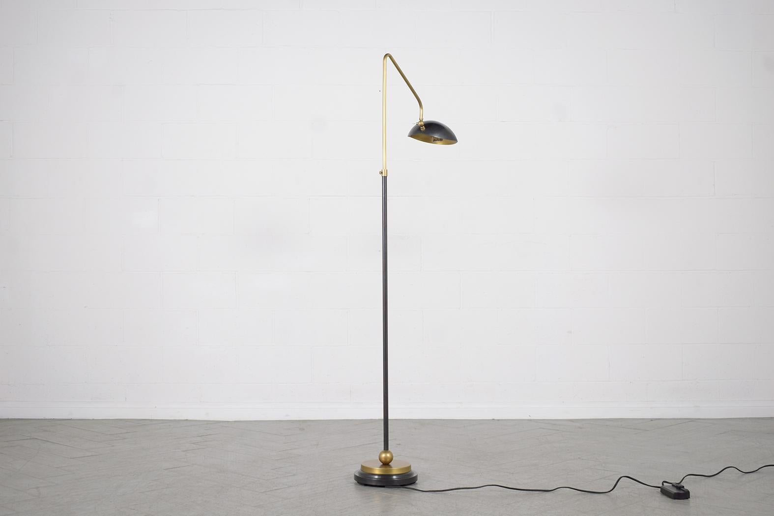 Mid-Century Modern Brass Floor Lamp with Adjustable Dimmer For Sale 3