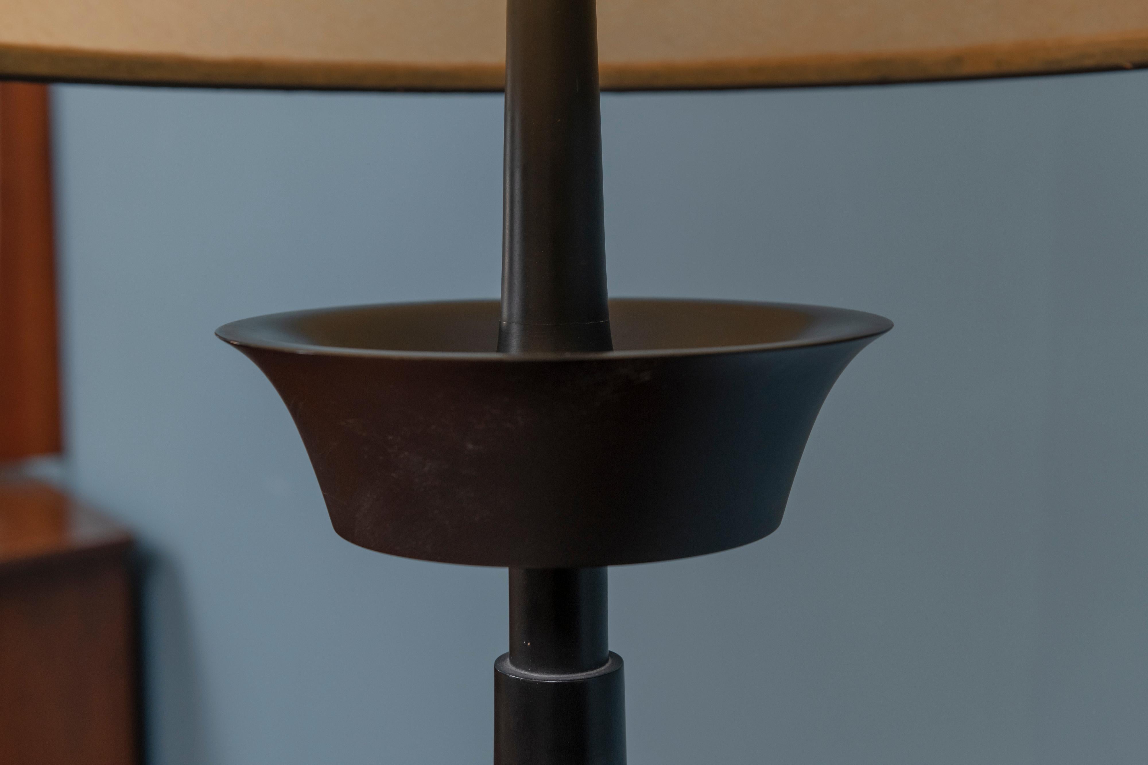 Mid-Century Modern Table Lamp In Good Condition For Sale In San Francisco, CA