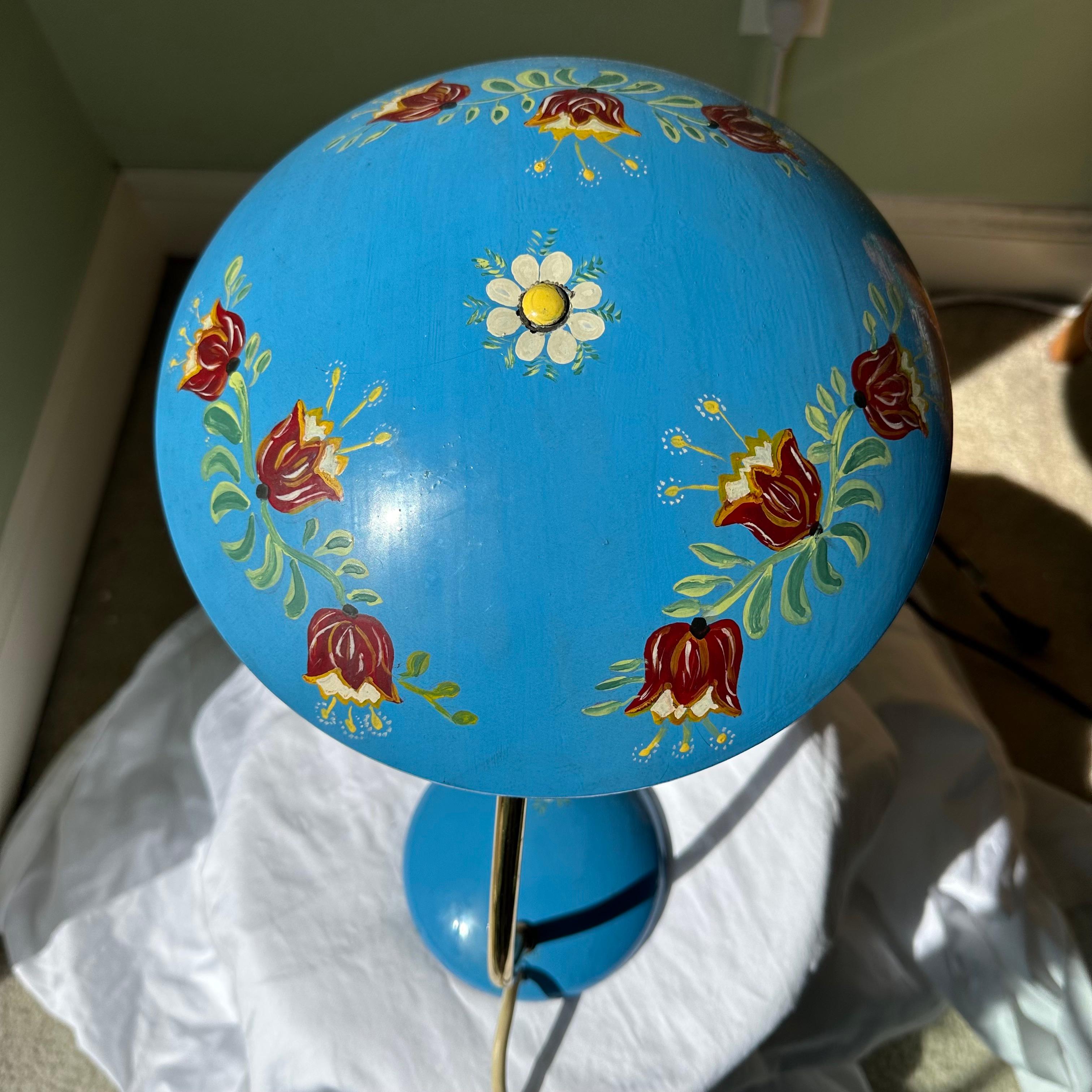 European Mid-Century Modern Table Lamp in Brass and Blue Lacquer with Hand-Painted Flower