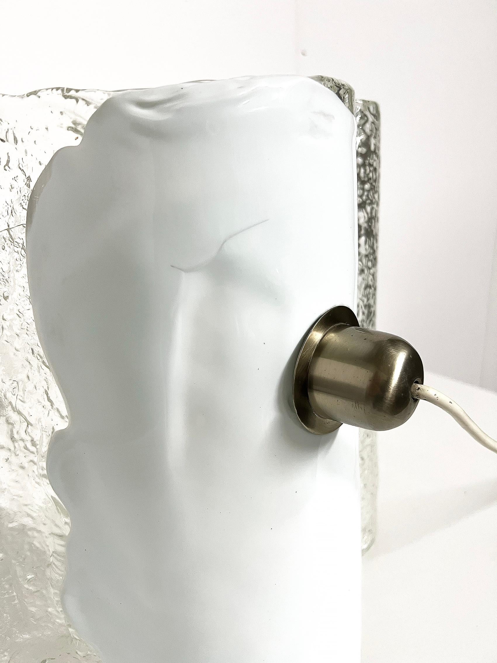 Lampe de table en verre The Moderns, Allemagne -1960's en vente 6