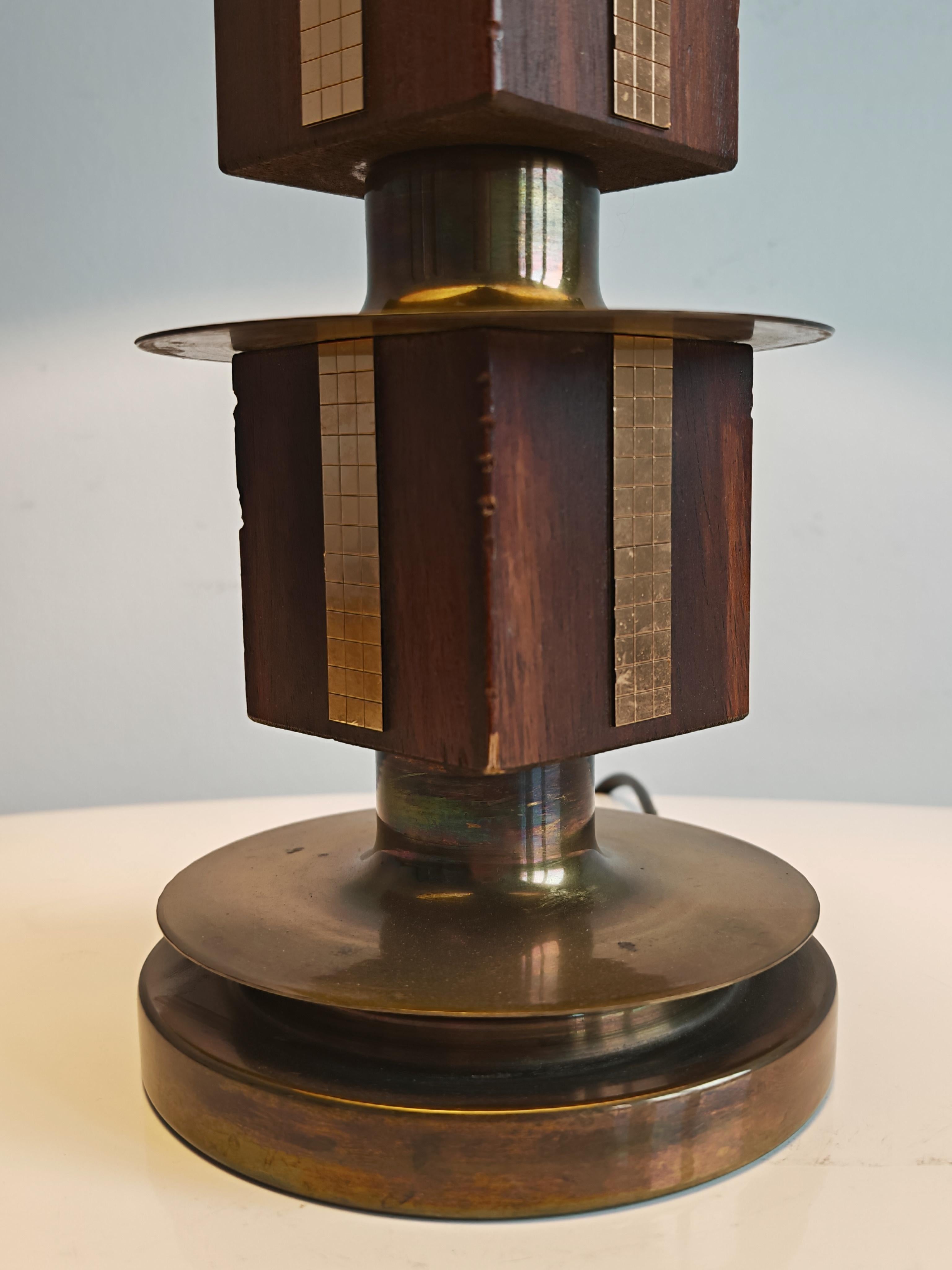 Mid Century Modern Table Lamp in mahogany and brass, Italy 1960s en venta 5