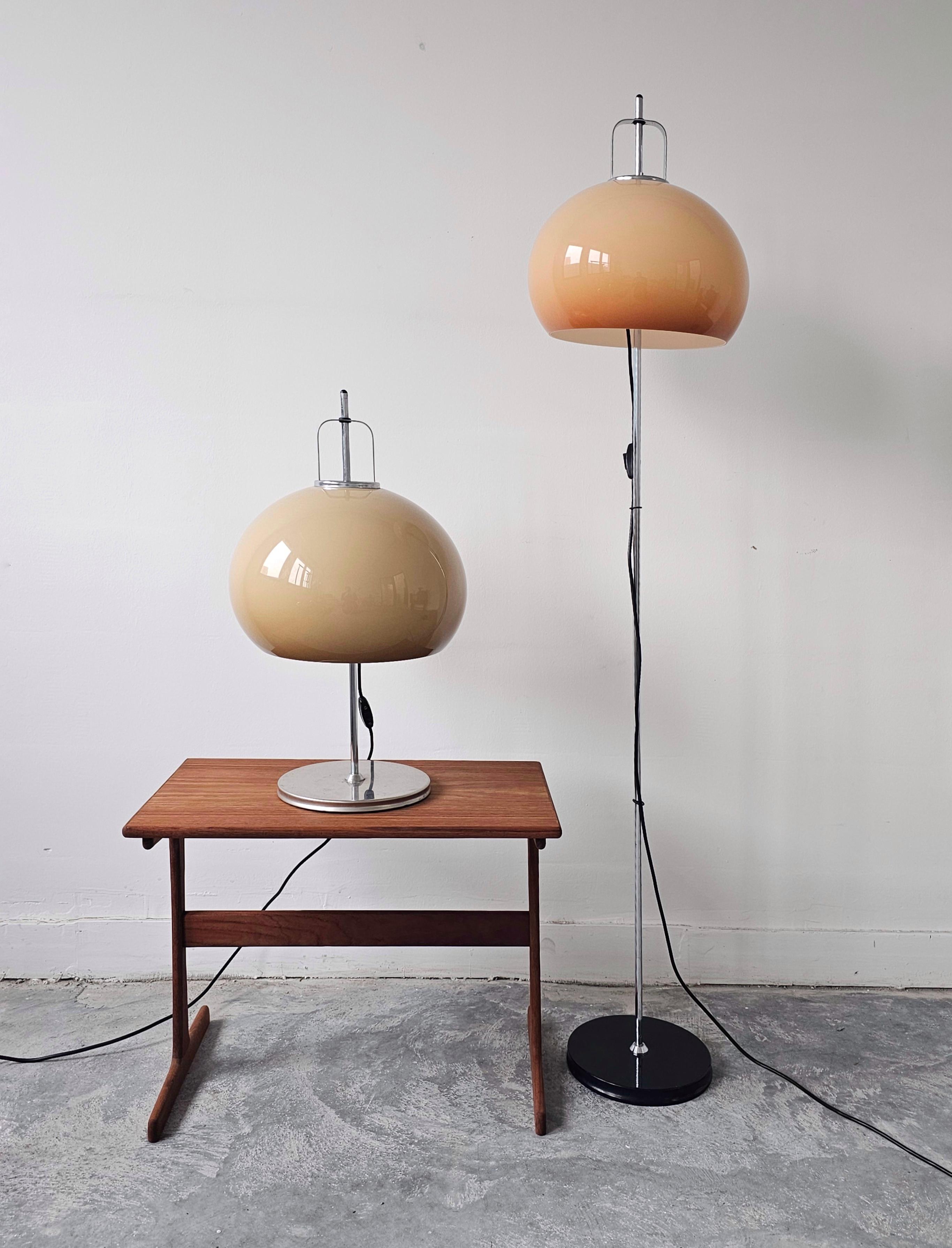 Moderne Tischlampe „Lucerna“, entworfen von Harvey Guzzini, Mid-Century Modern 4