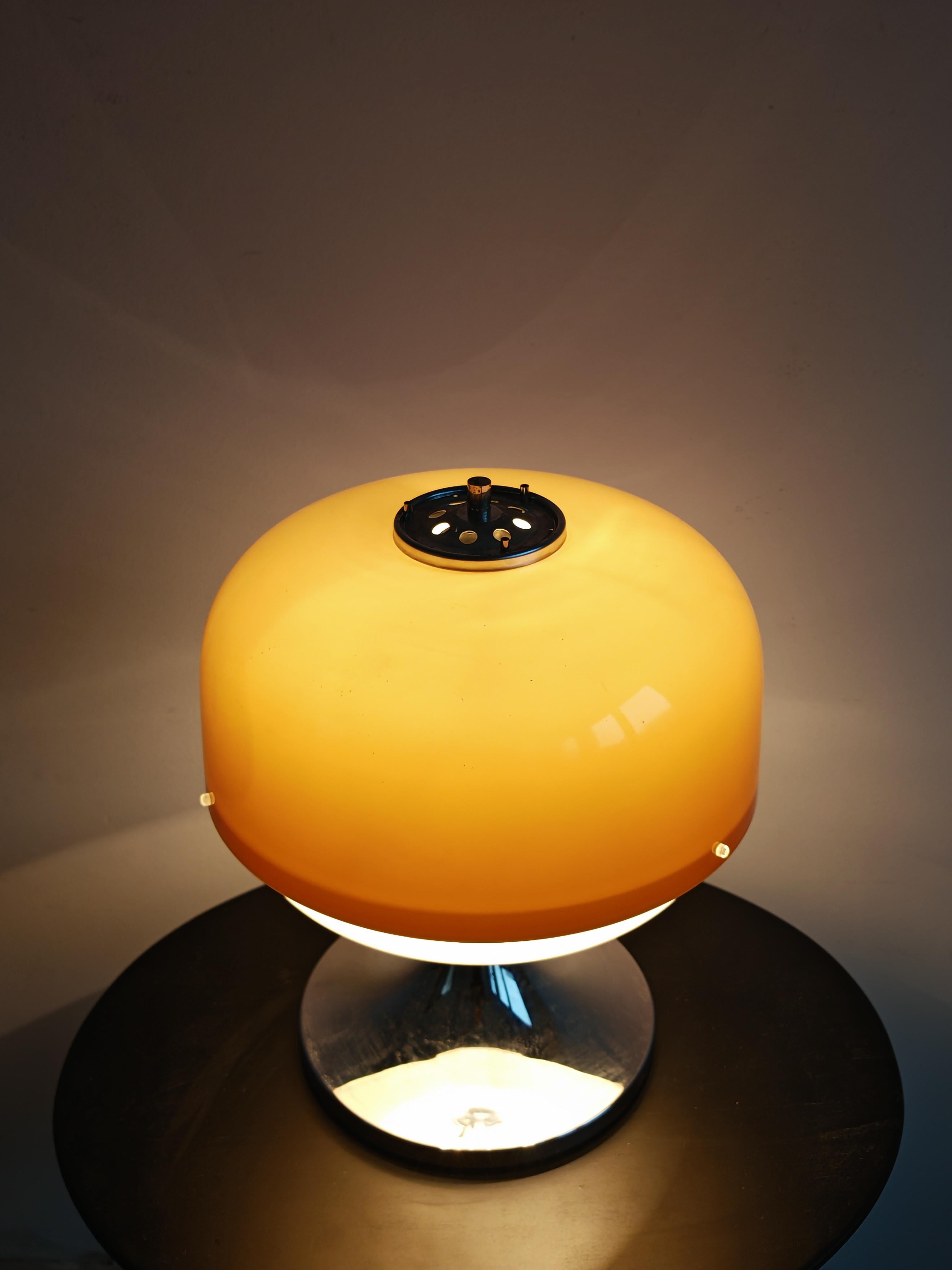 Lámpara de sobremesa moderna de mediados de siglo 