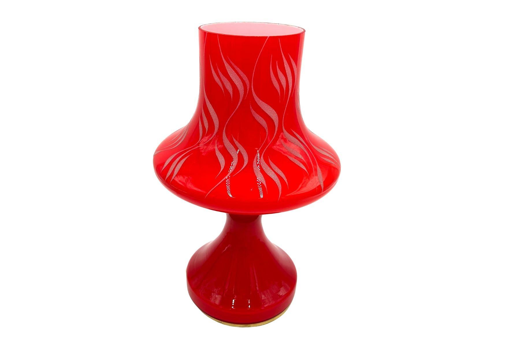 Red glass table lamp designed by Stephan Tabera, manufactured by OPP Jihlava in Czechoslovakia around 1970. Very good condition without damage.

Efficient lamp, bulb E27 thread.

height: 42cm

diameter: 25cm