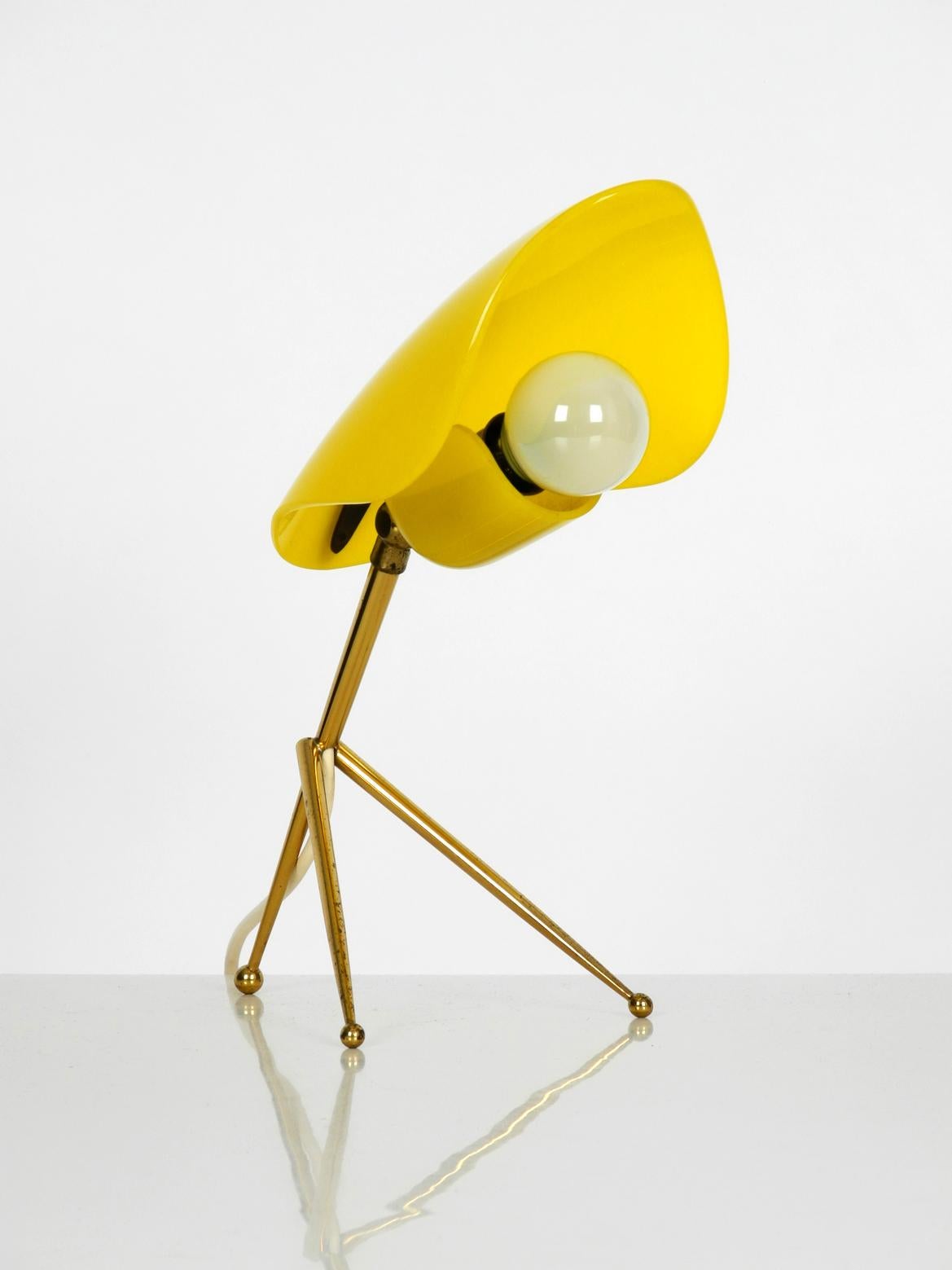 Mid-Century Modern Table Lamp with Acrylic Glass Lampshade, Brass Tripod Frame 4