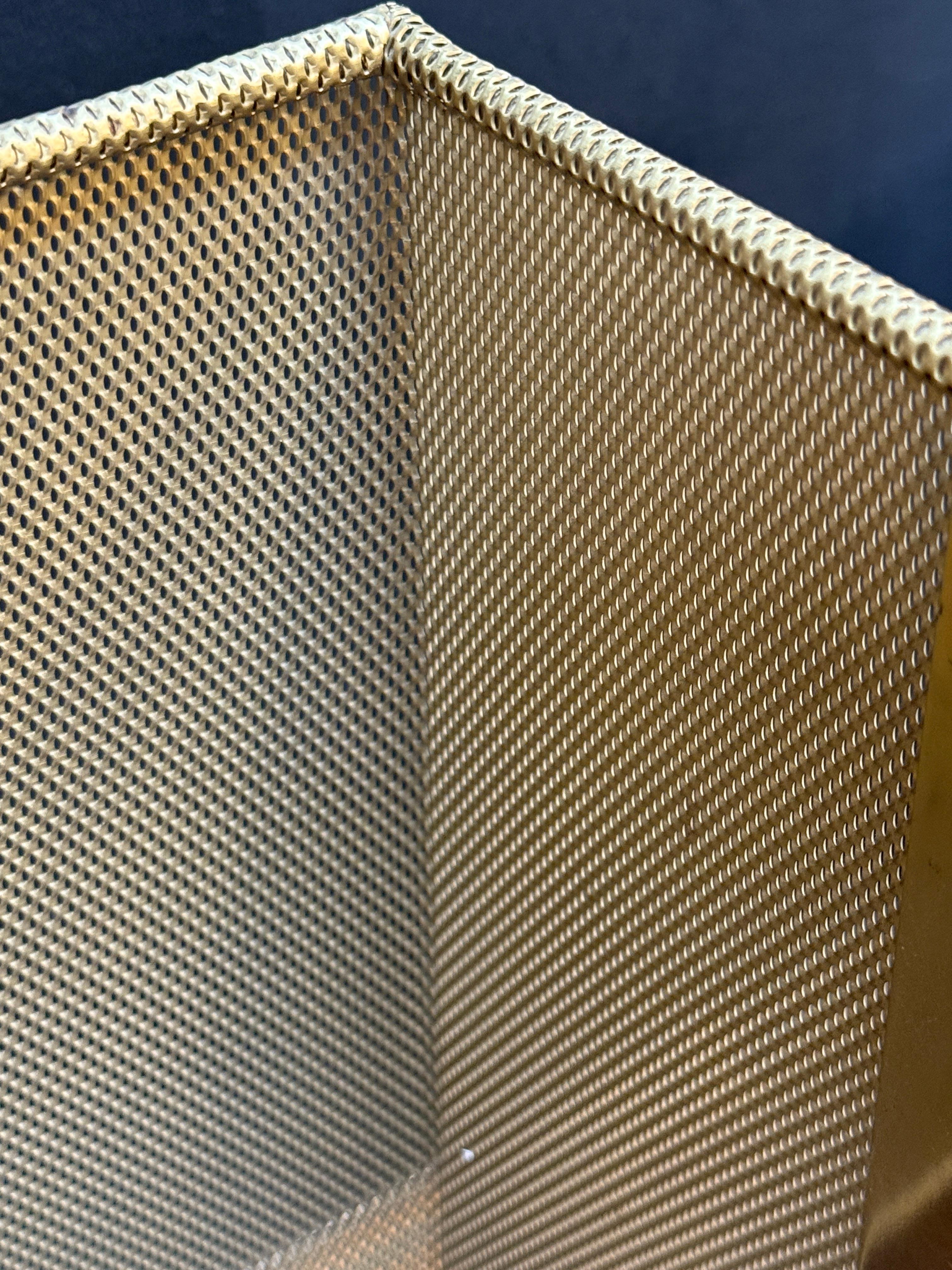 Mid-Century Modern Table Lamp with Brass Mesh Shade & Marble Base For Sale 2