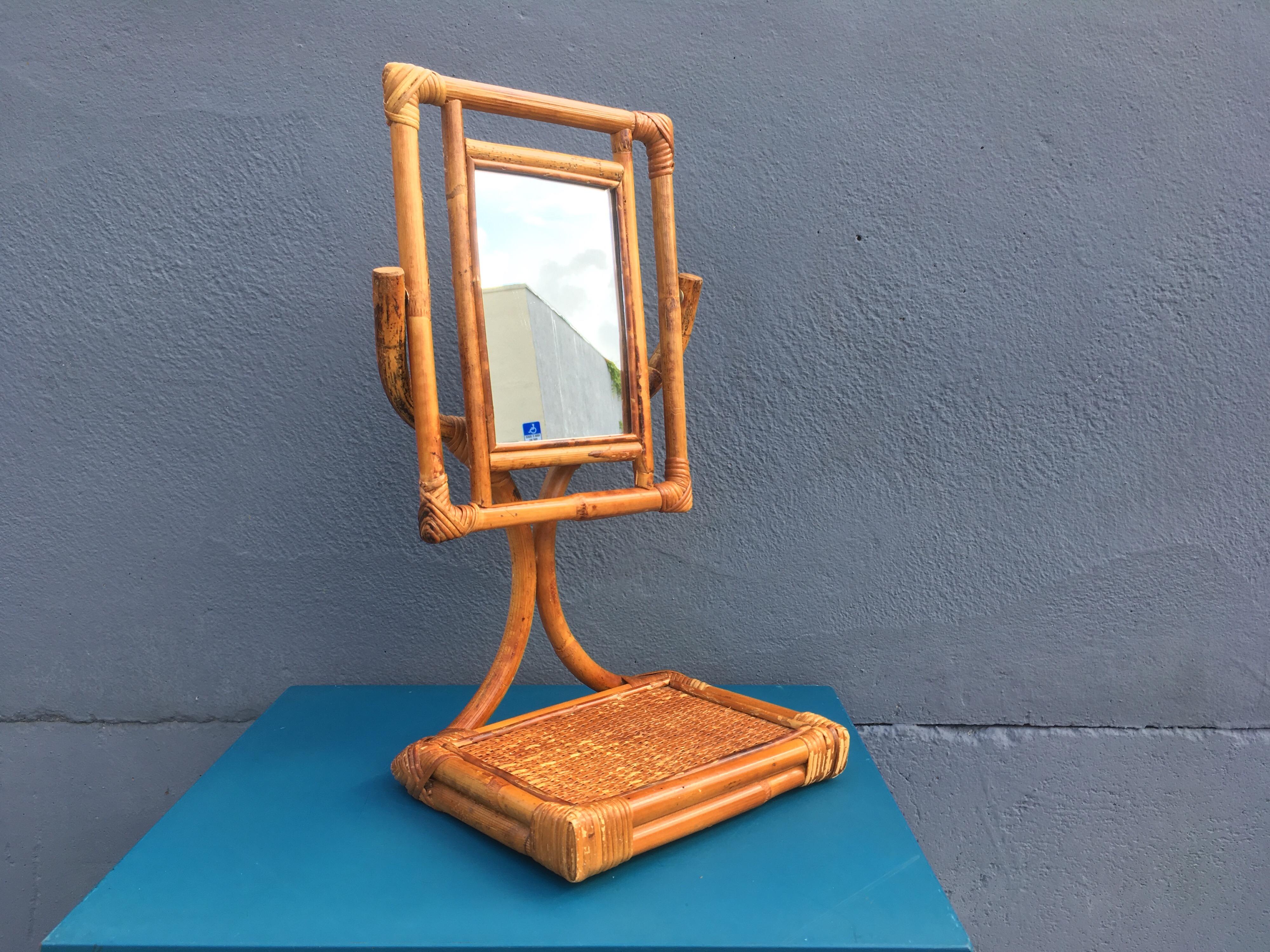 Mid-Century Modern Table Mirror In Good Condition For Sale In Miami, FL