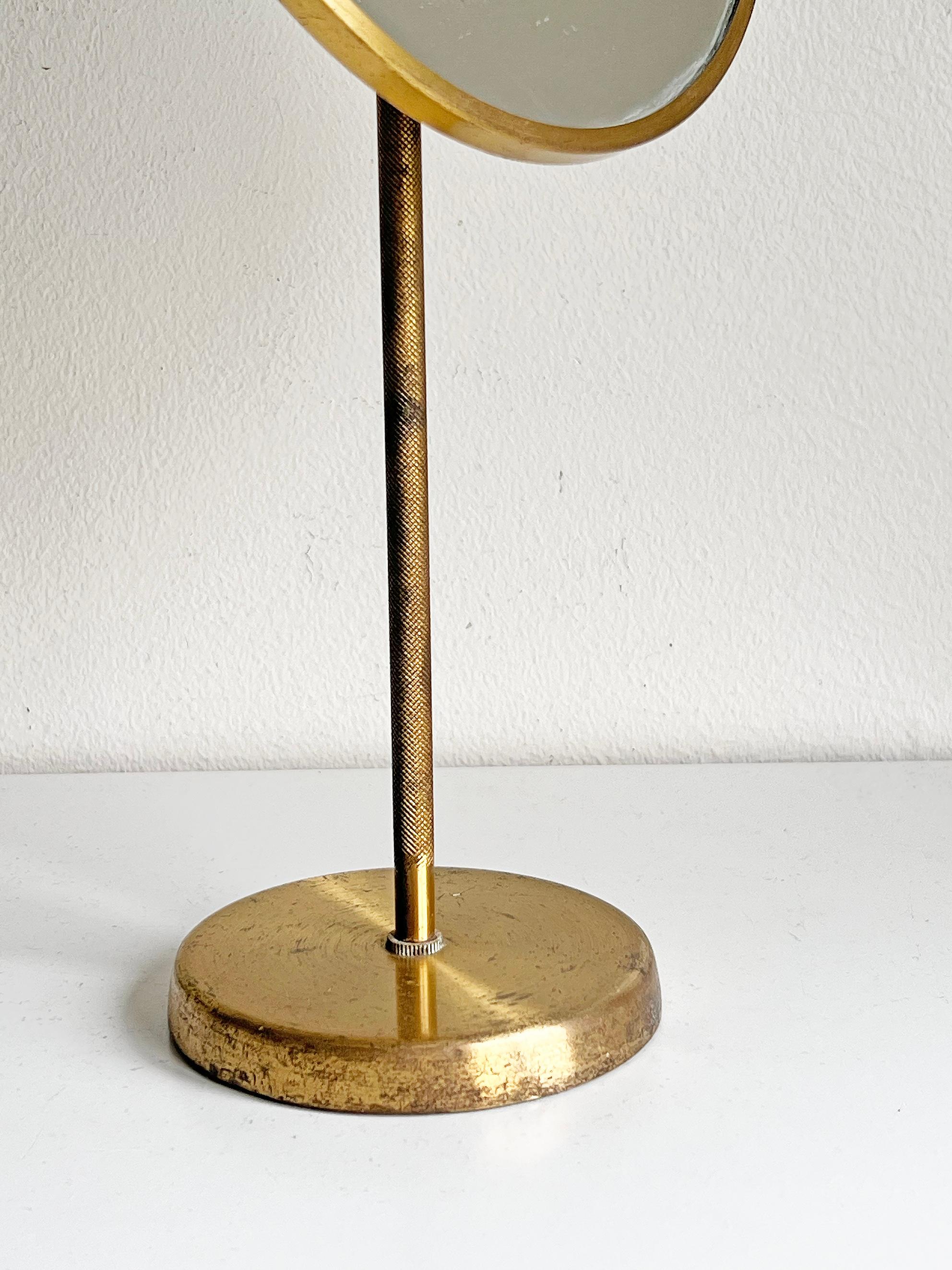 Mid-Century Modern Table Mirror in Brass, circa 1950s For Sale 3