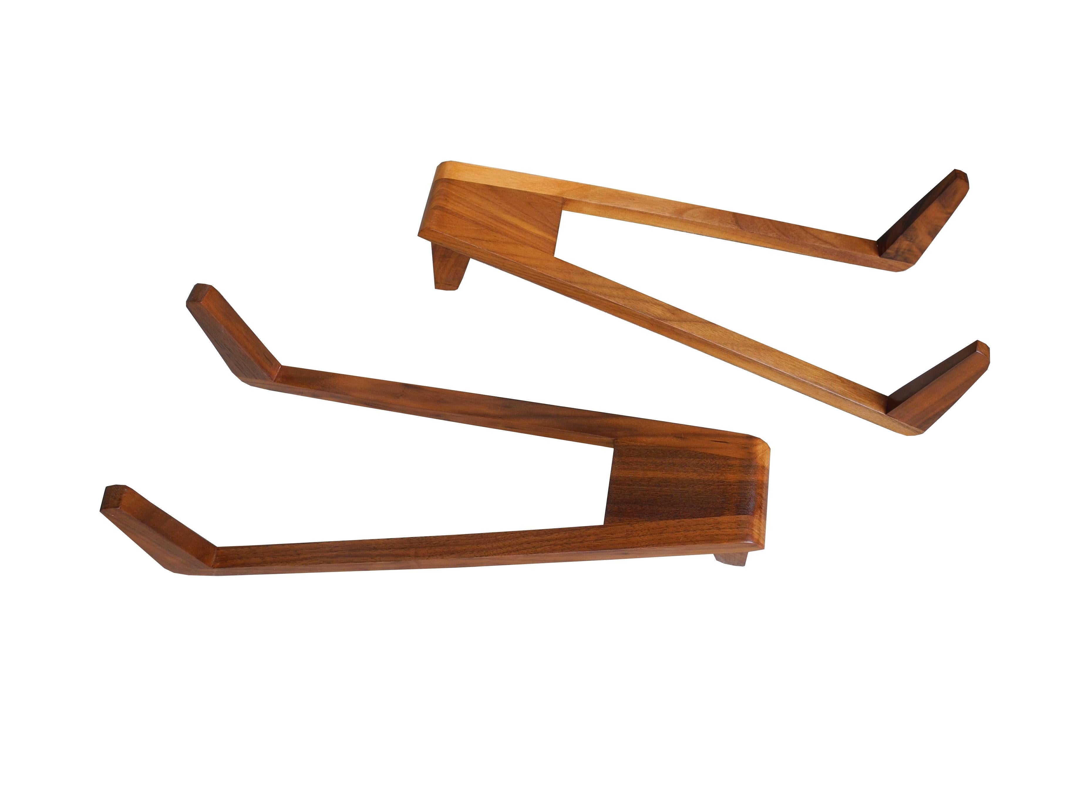 American Mid-Century Modern Tabletop / Desk Bookstand Holder Shelf by Mel Smilow For Sale