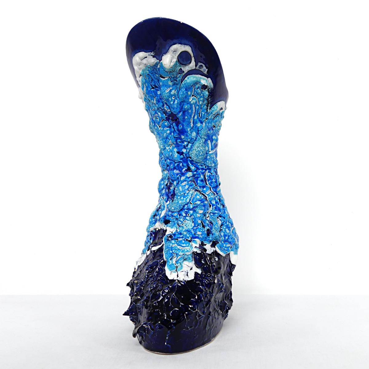 Milieu du XXe siècle Grand vase bleu moderne du milieu du siècle dernier, spécialiste français de la céramique de Vallauris en vente