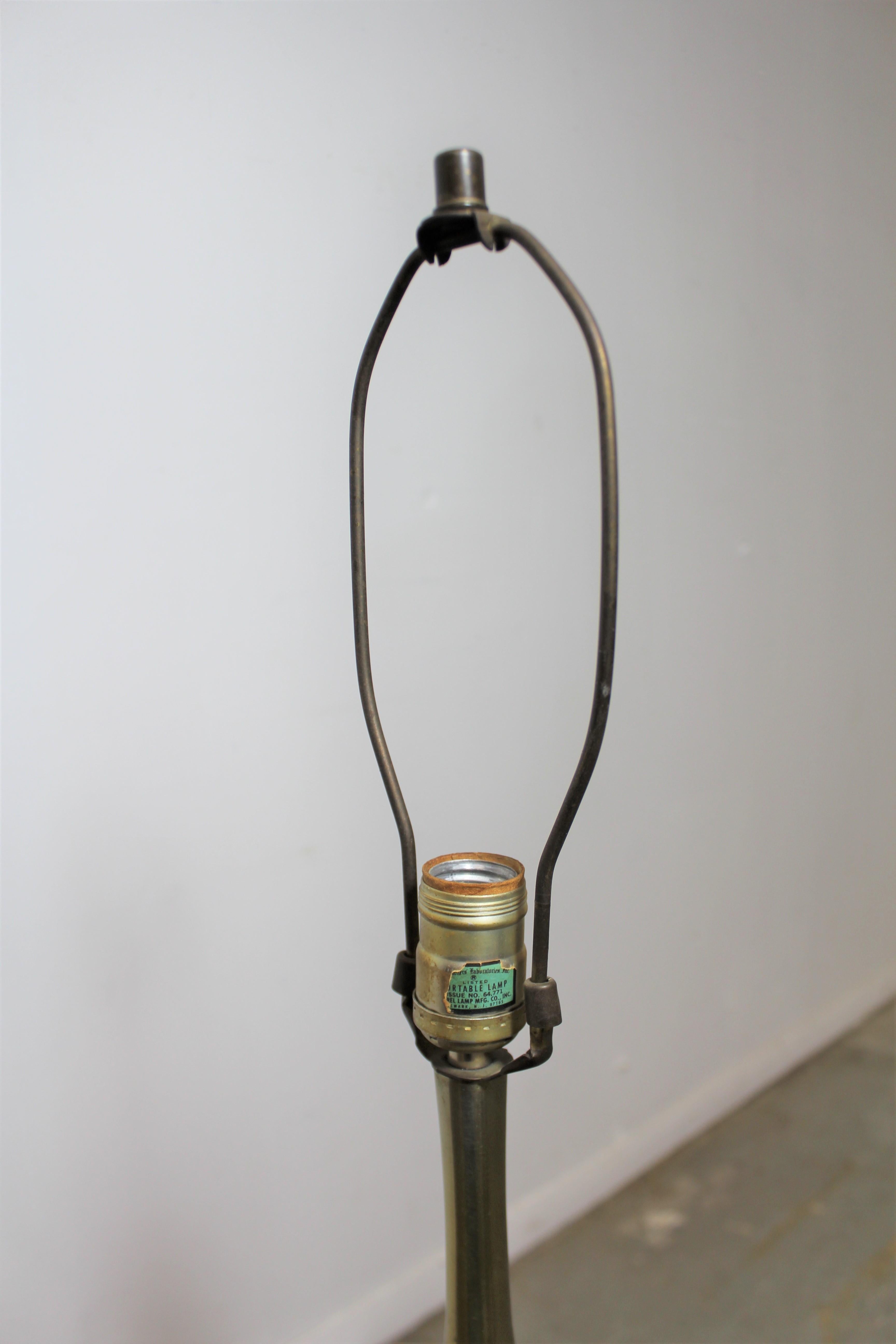 Mid-Century Modern Tall Brass and Cork Table Lamp by Underwriters Labs In Good Condition For Sale In Wilmington, DE