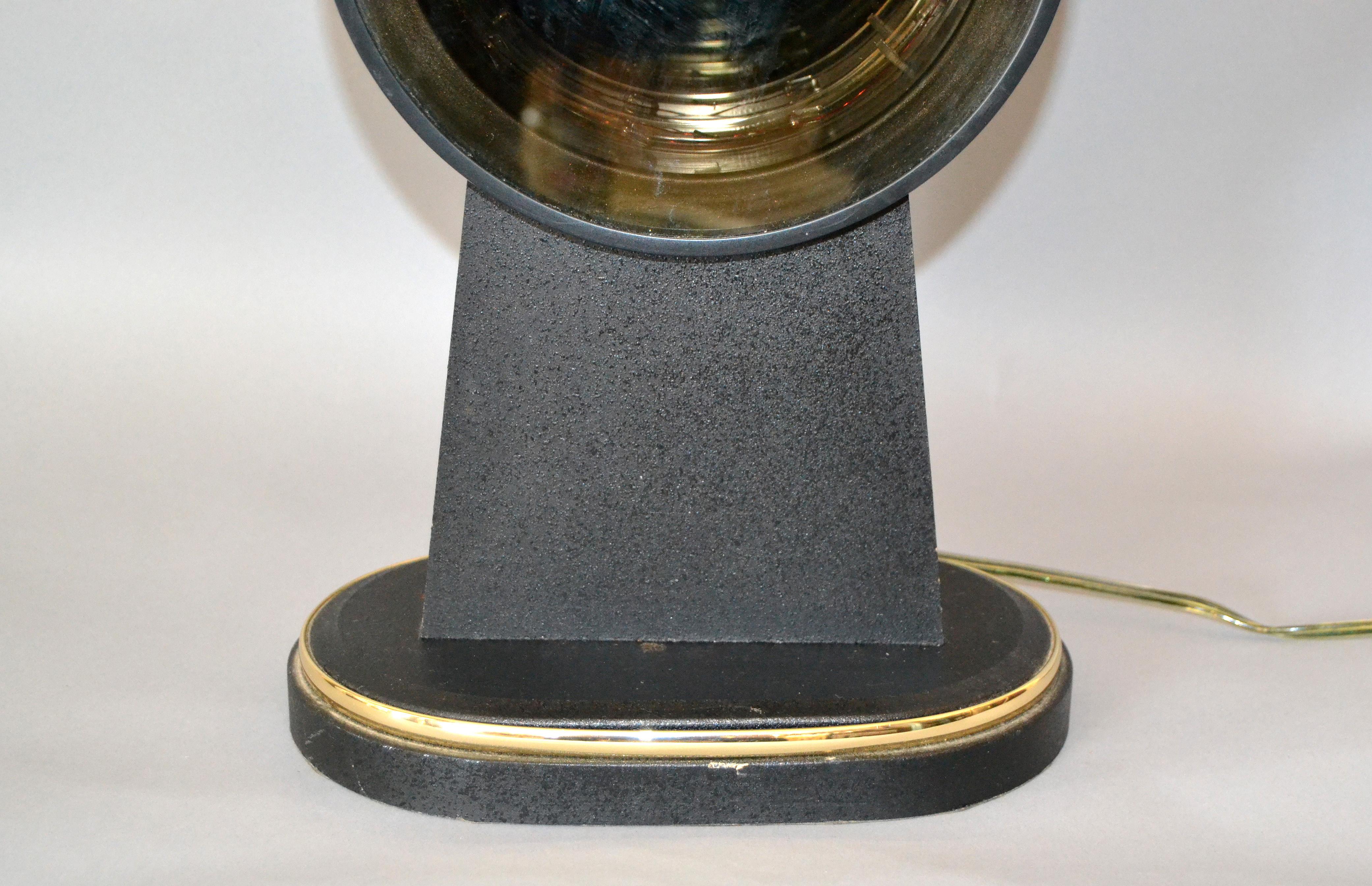 Grande lampe de bureau Infinity en laiton, verre et bois, de style moderne du milieu du siècle dernier, en noir et or en vente 3