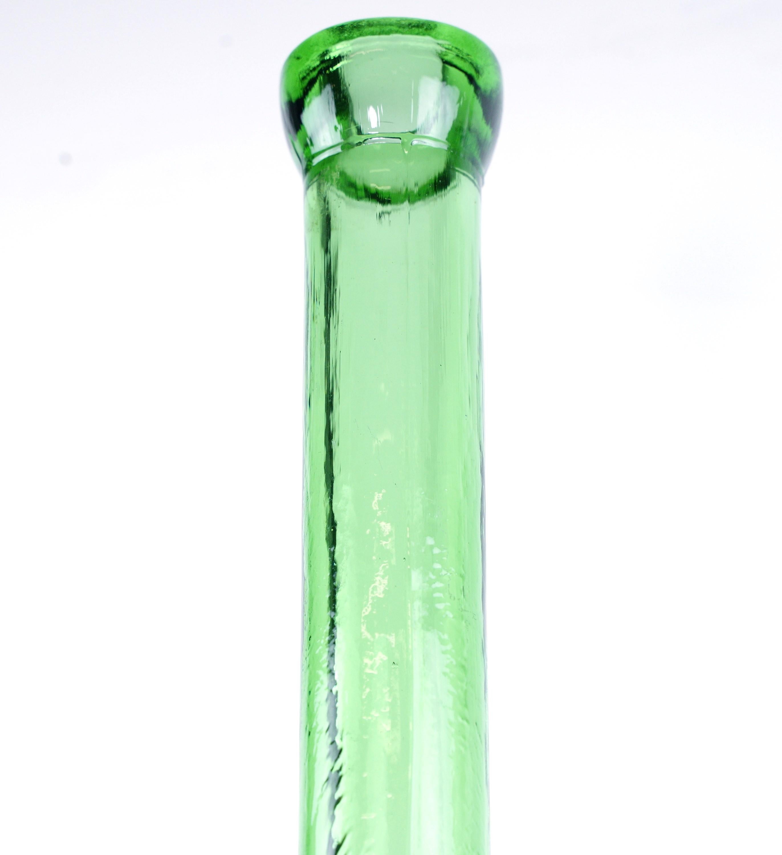 Mid-Century Modern Tall Green Art Glass Bottle Vase In Good Condition In New York, NY
