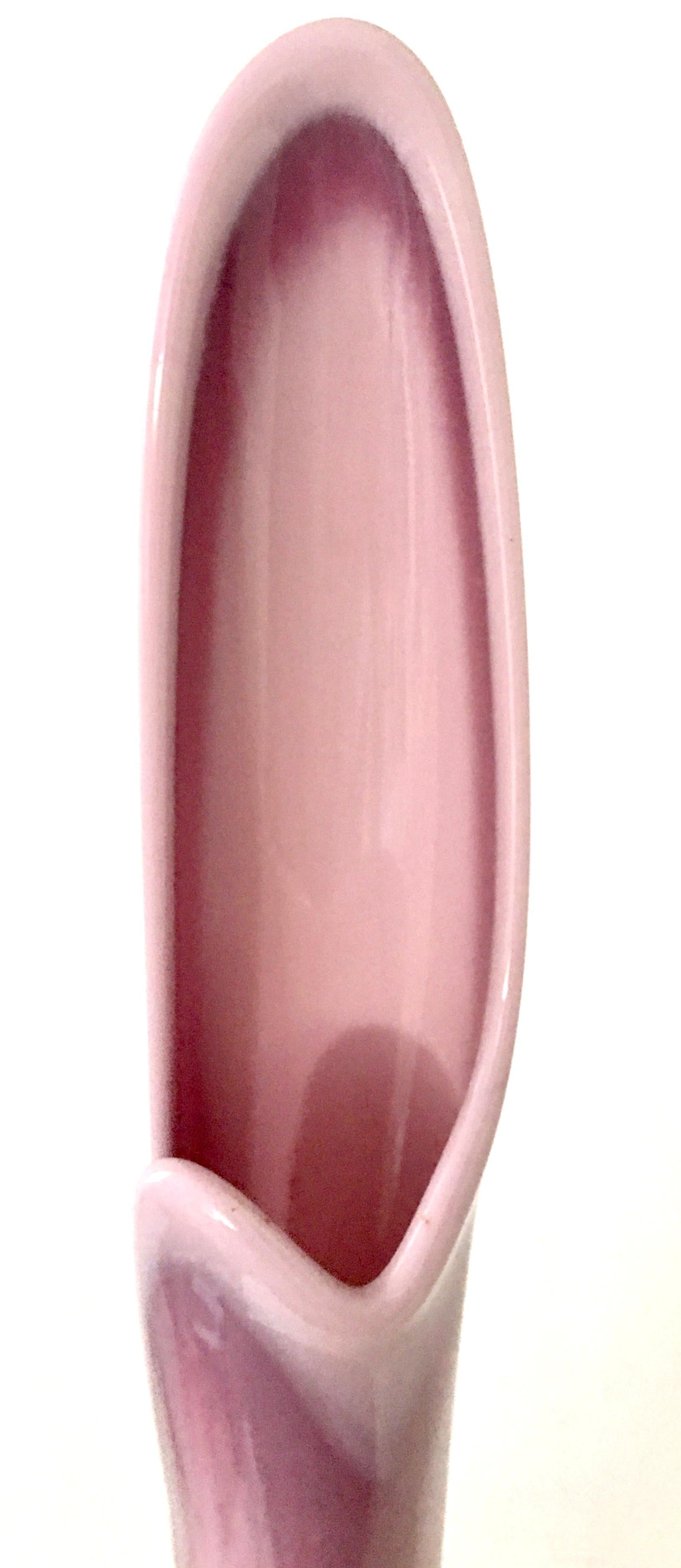 American Mid-Century Modern Tall Opaque Lavender Slag Glass Vase by L.E. Smith Glass Co.