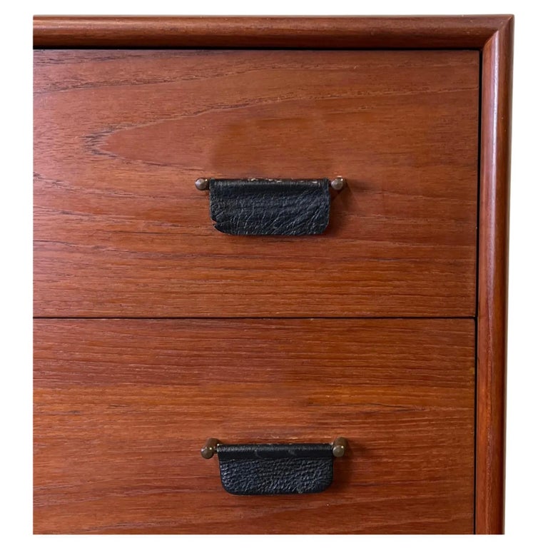 chinese dress ladies Leather Bin Pull