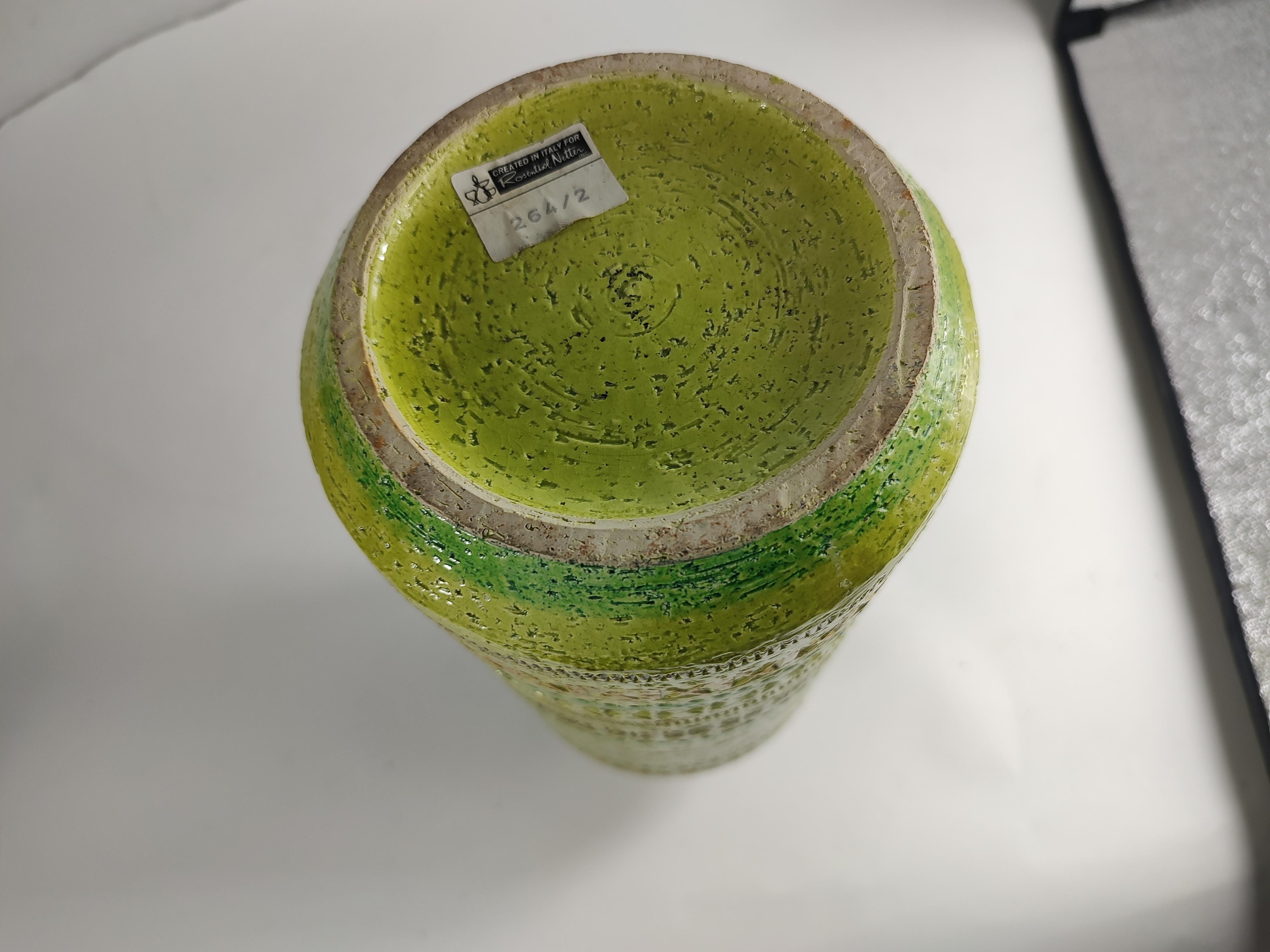 italien Grand vase moderne du milieu du siècle dernier en vert citron d'Aldo Londi pour Bitossi  en vente
