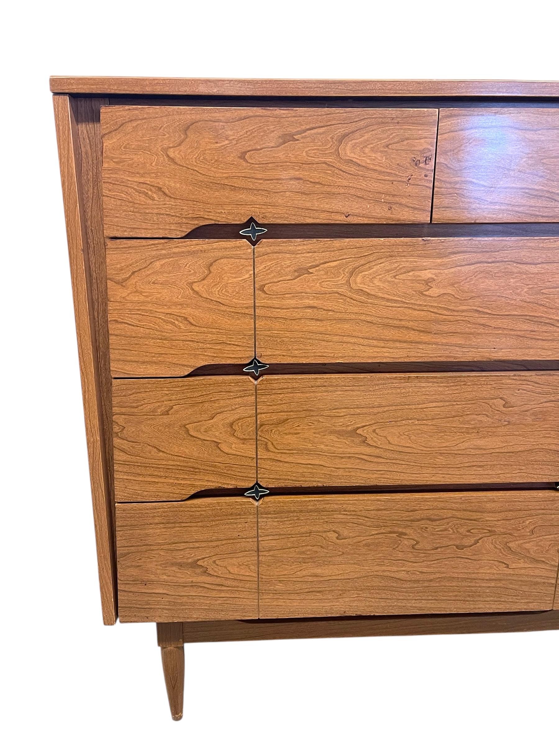 Mid-Century Modern Tallboy Dresser by Kroehler Custom Crafter, 1960s For Sale 1