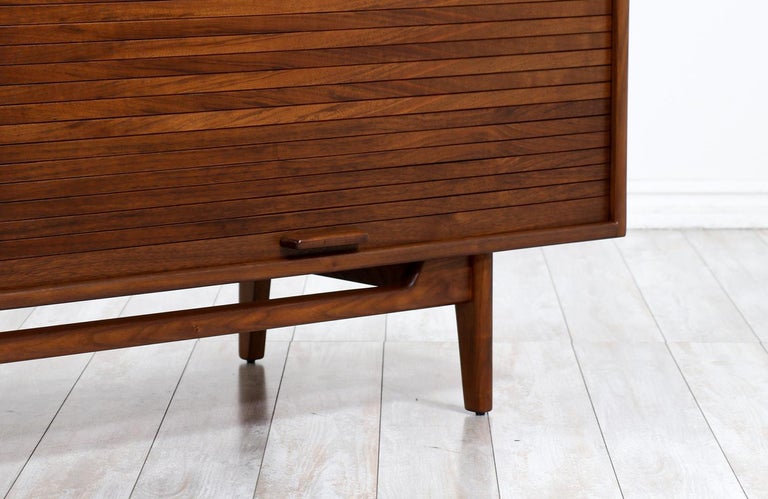 Mid-Century Modern Tambour-Door Credenza by Jens Risom For Sale 4