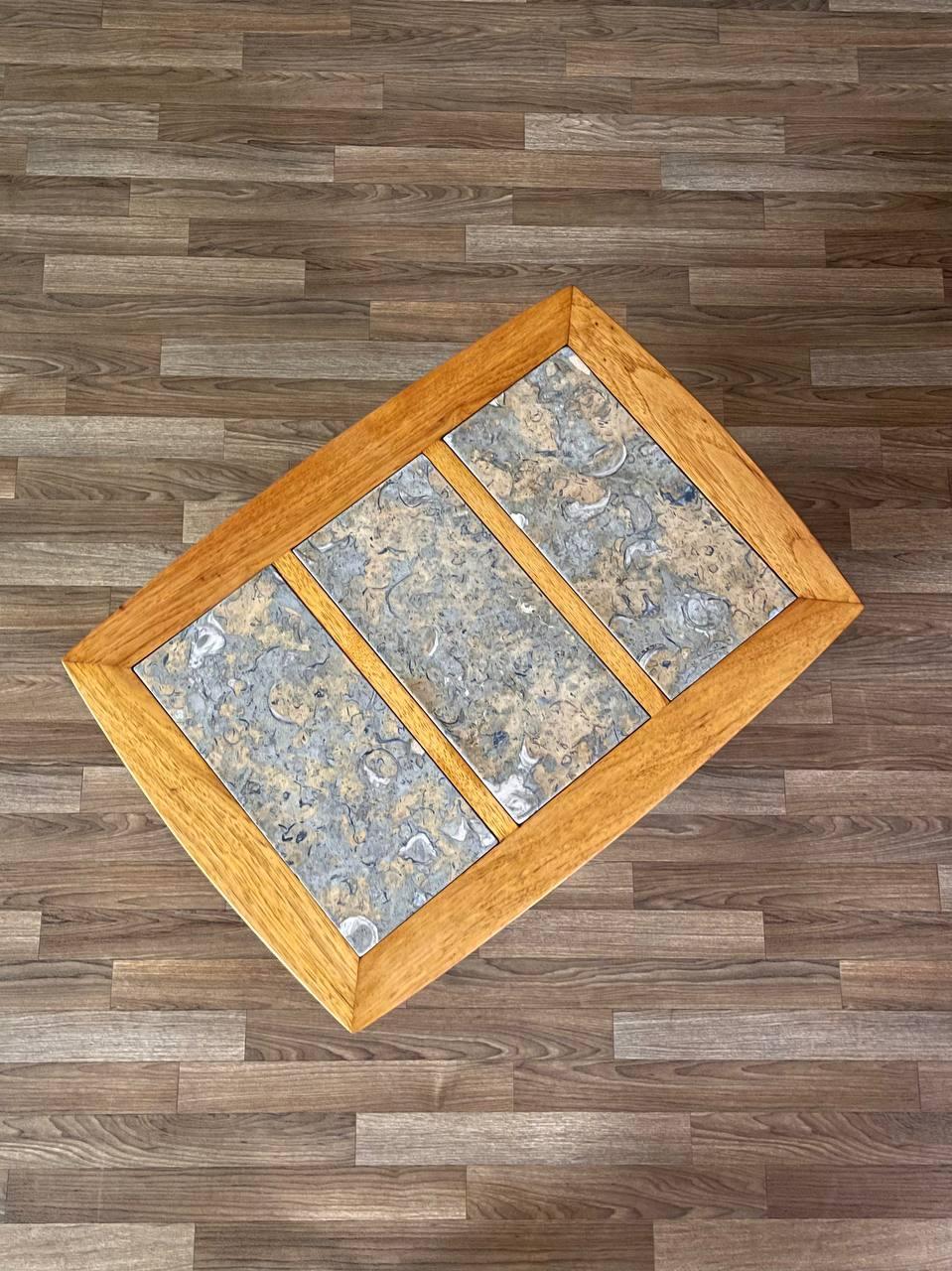 Table de chevet à porte tambour avec dessus en pierre par Tomlinson Bon état - En vente à Los Angeles, CA