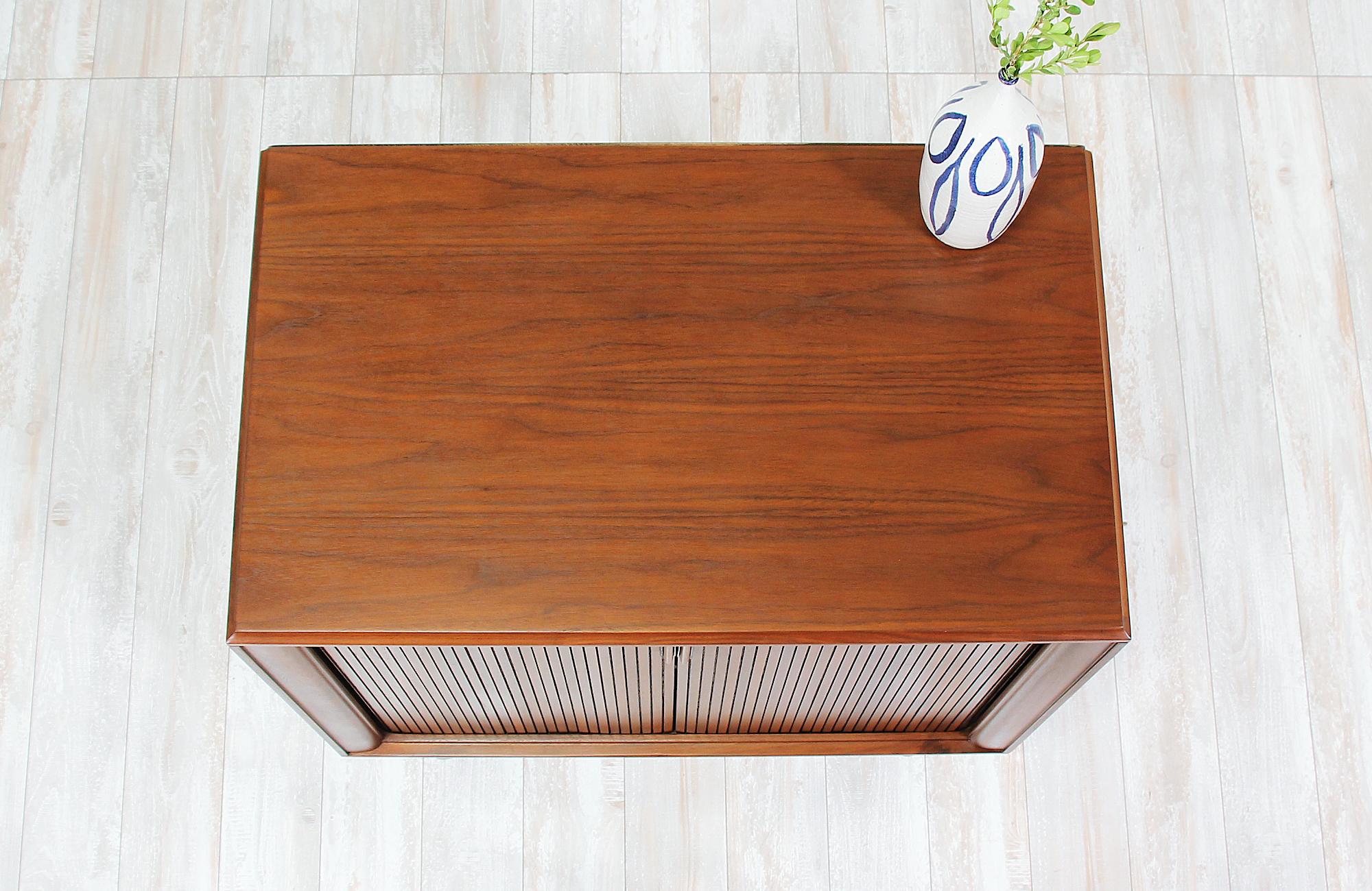 Mid-Century Modern Tambour-Door Walnut Cabinet by Barzilay In Excellent Condition In Los Angeles, CA
