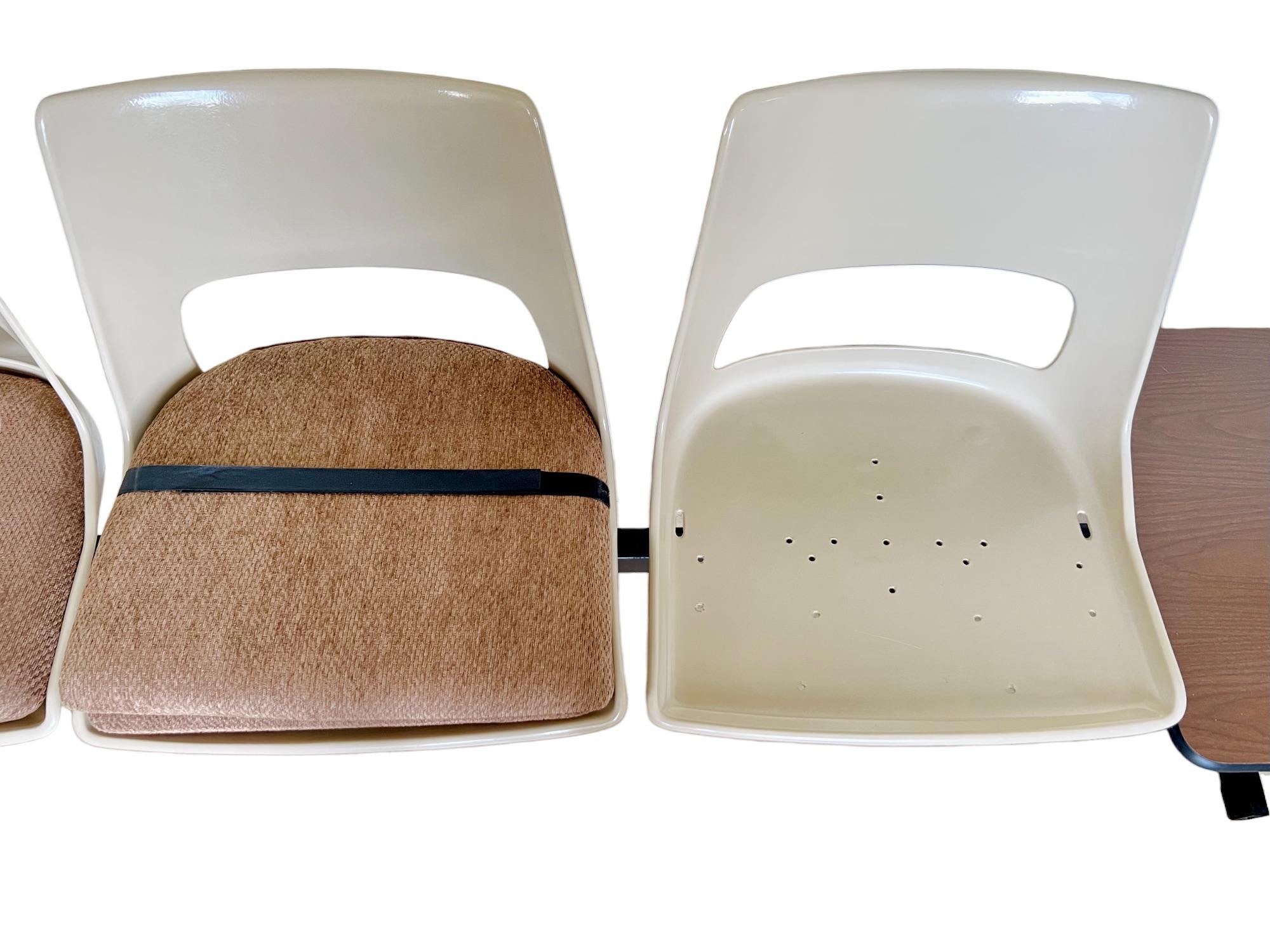 Mid-Century Modern Tandem Four Seat Bench by Krueger, 1970s 2