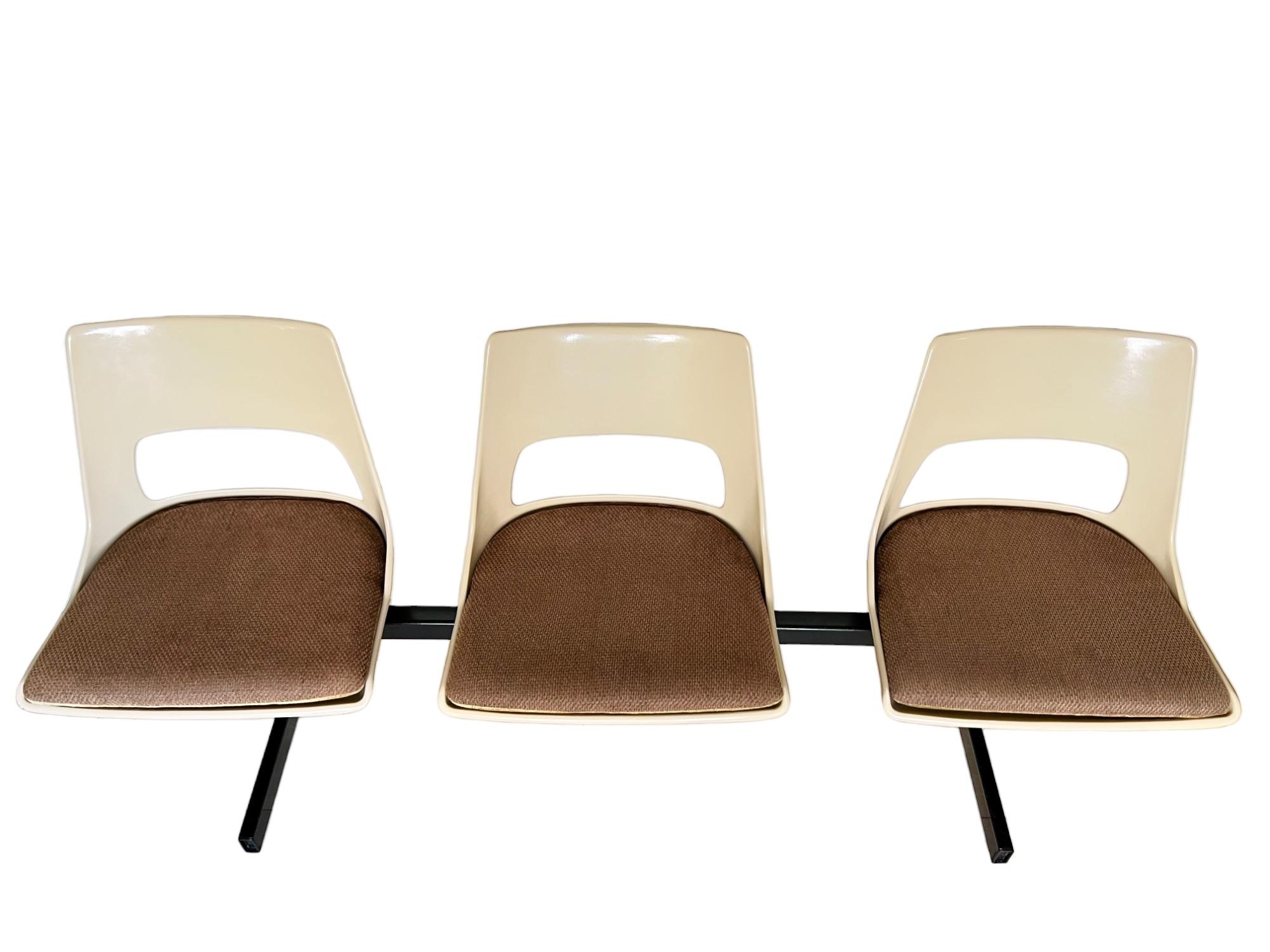 Mid-Century Modern Tandem Three Seat Bench by Krueger, 1970s 1