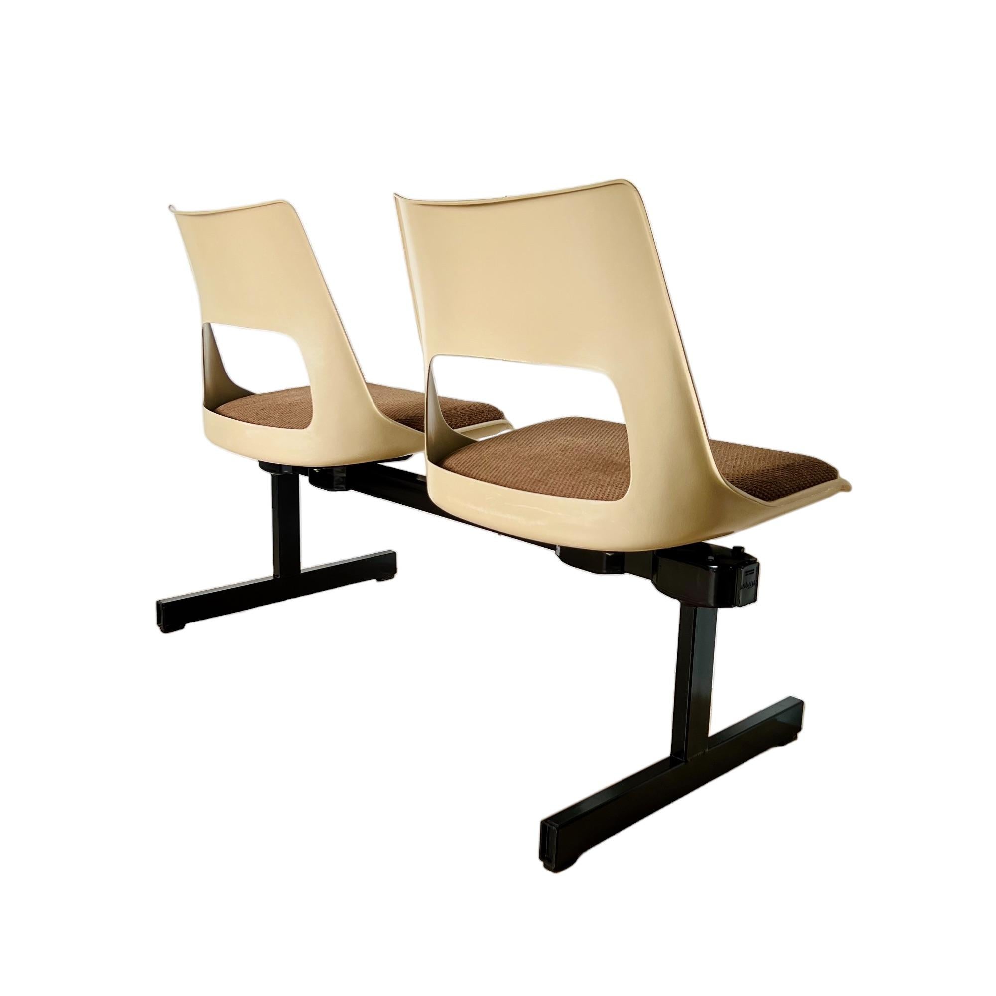 Mid-Century Modern Tandem Two Seat Bench by Krueger, 1970s 3